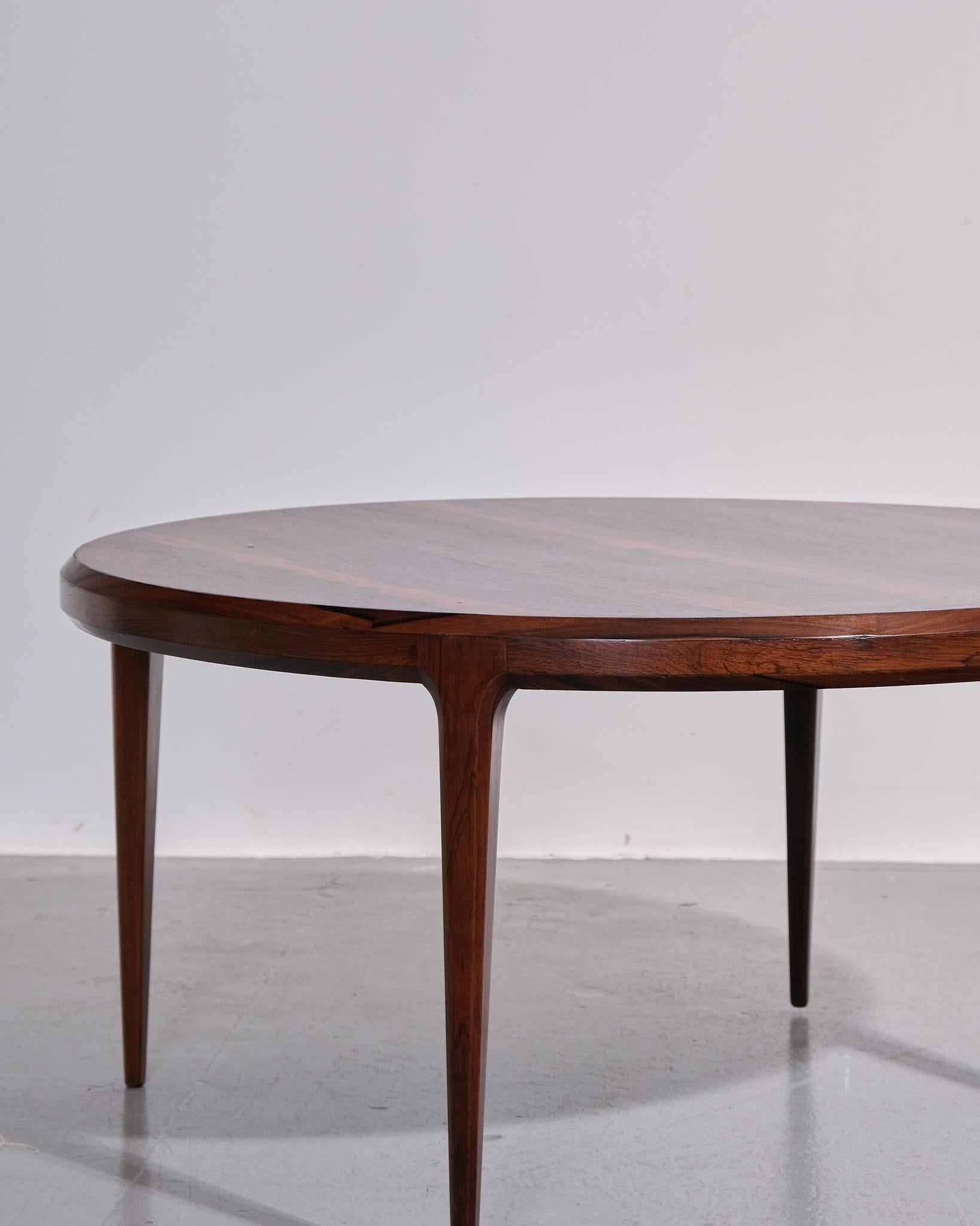 1960s Johannes Anderson Circular Rosewood Coffee Table For CFC Silkeborg For Sale 2
