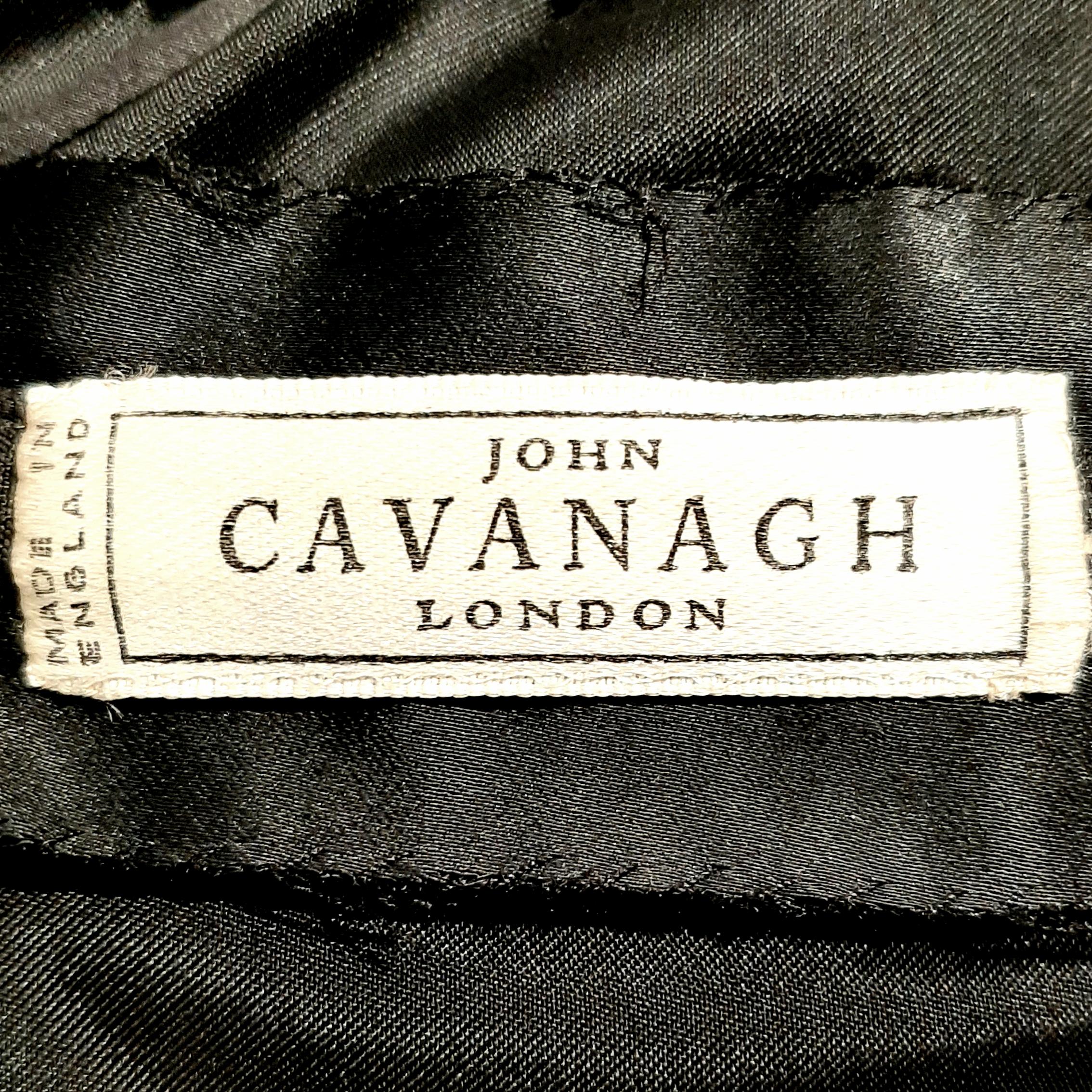 John Cavanagh - Robe de cocktail haute couture en dentelle et velours noir, années 1960 en vente 3