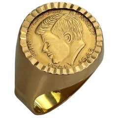 Vintage 1960s JOHN F. KENNEDY Yellow Gold Signet Ring