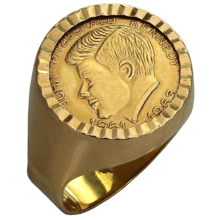 1960s JOHN F. KENNEDY Yellow Gold Signet Ring at 1stDibs | jfk ring, jfk  gold ring, kennedy ring gold