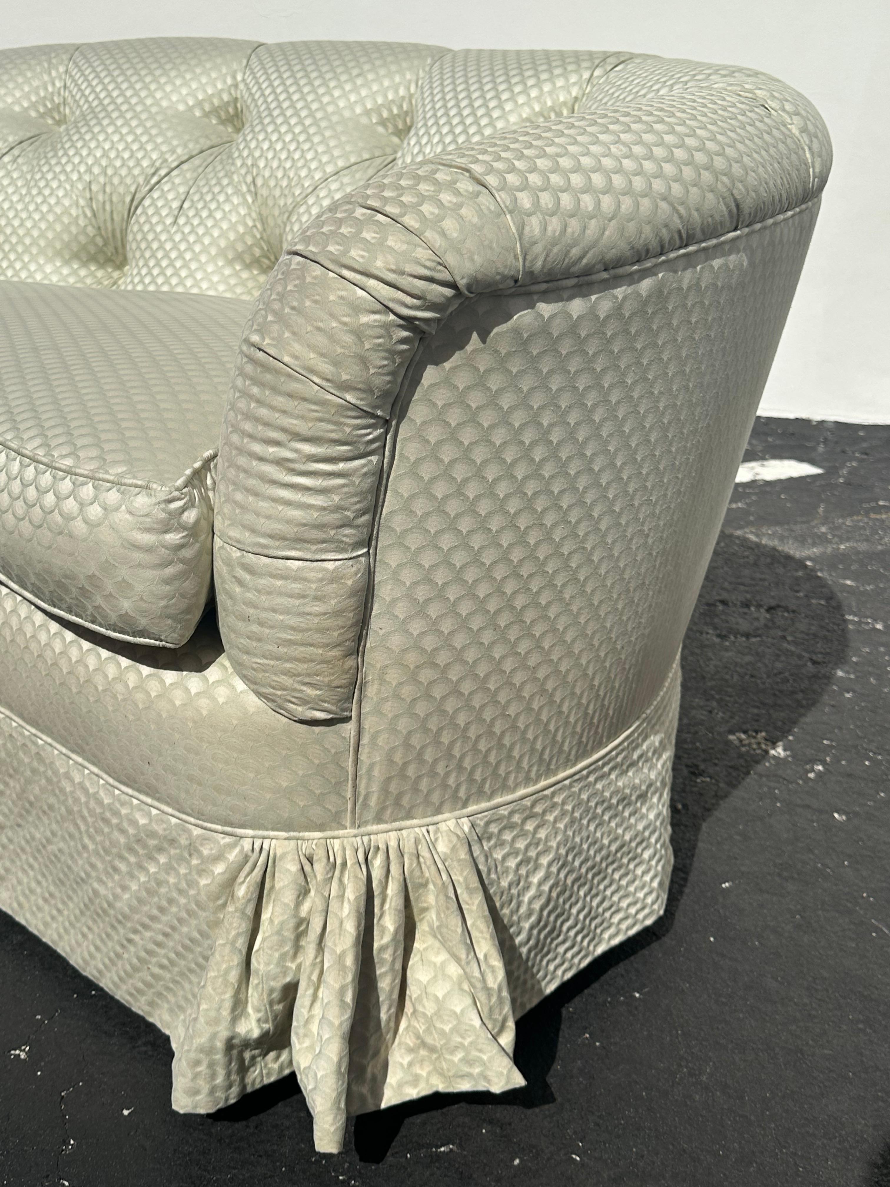1960 I John Widdicomb Kidney Immaculate Green Beige Sofa Loveseats, Set of 2 en vente 6