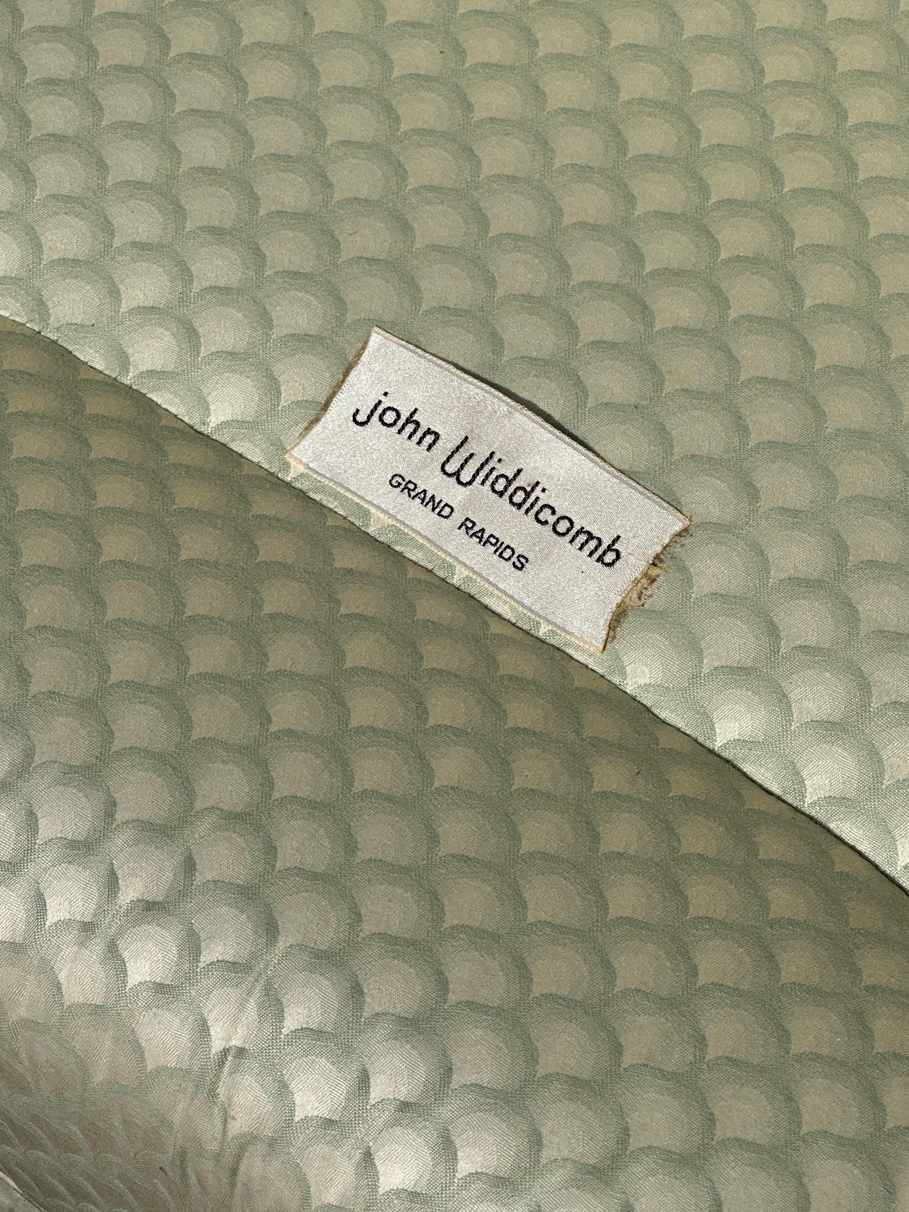 1960 I John Widdicomb Kidney Immaculate Green Beige Sofa Loveseats, Set of 2 en vente 8