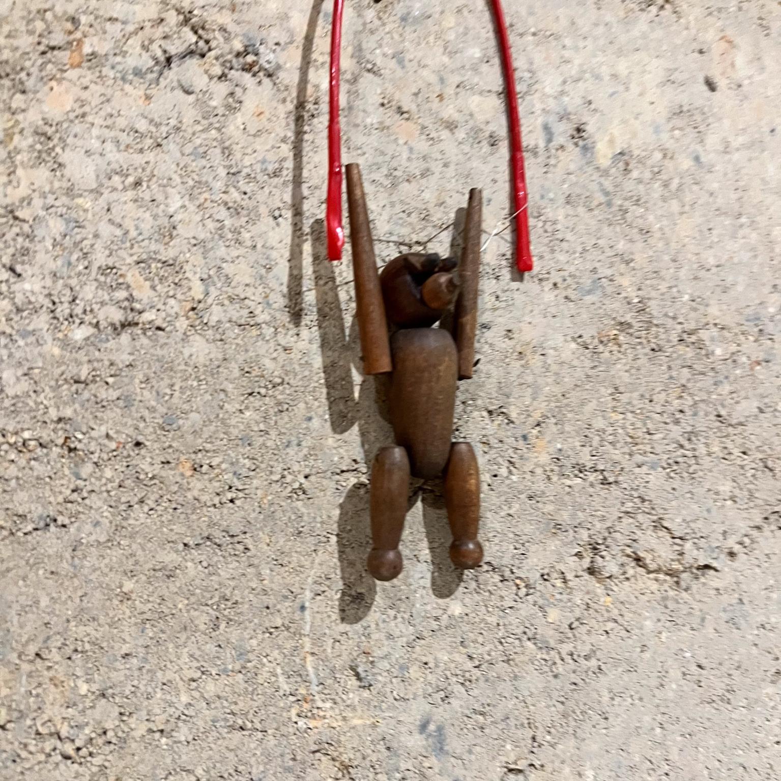 Jointed Wood Monkey on exercisese Rope Stil Bojesen Dänemark 1960er Jahre (Dänisch) im Angebot