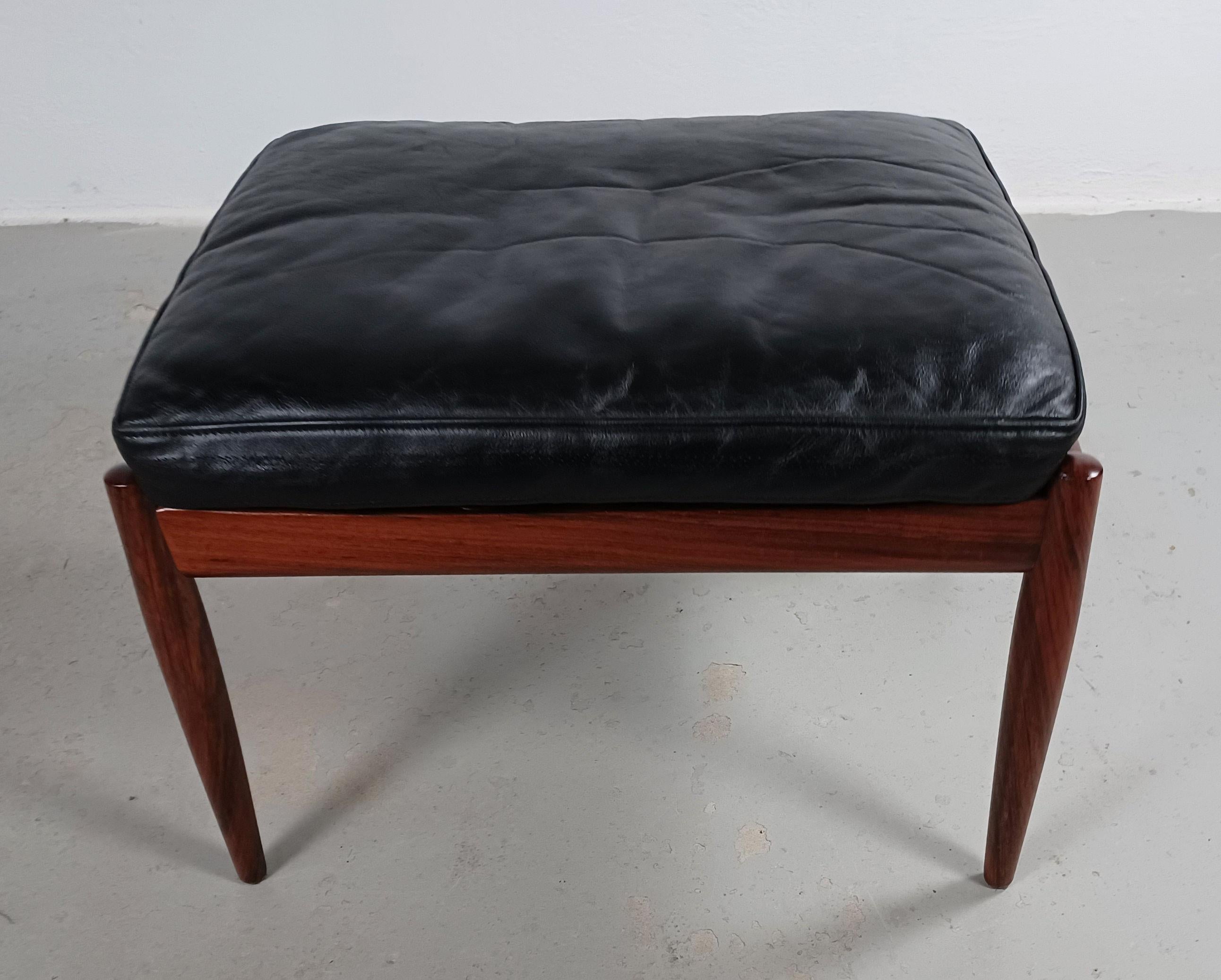 1960's Kai Kristiansen Fully Restored Model 121 Rosewood Footstool by Magnus Olesen.

The footstool was designed by and manufactored for the Kai Kristiansen iconic 