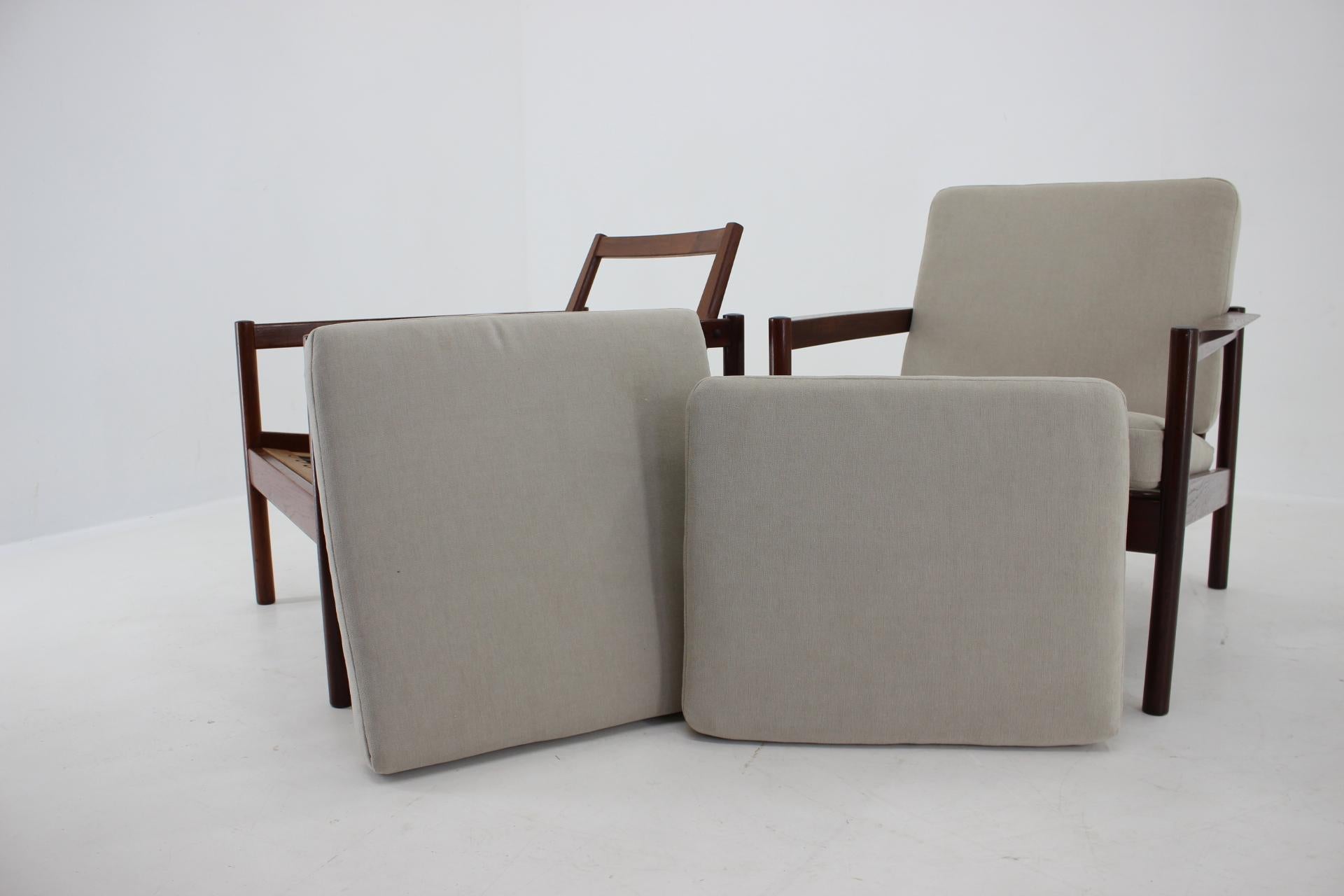 1960s Kai Kristiansen Model KK161 Pair of Teak Armchairs for Magnus, Denmark In Good Condition For Sale In Praha, CZ