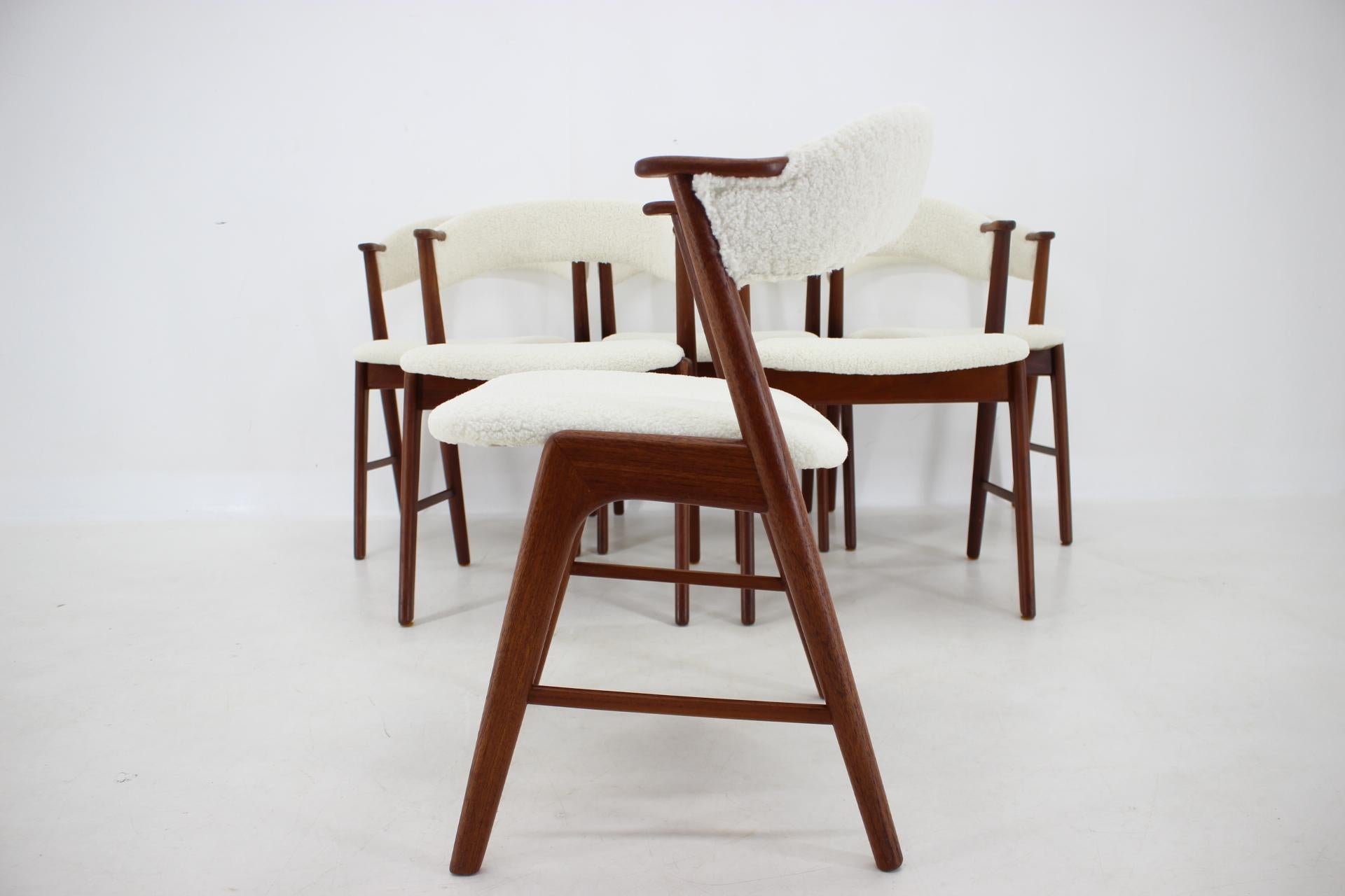 Kai Kristiansen ensemble de 6 chaises de salle à manger en teck modèle 32 en tissu de peau de mouton, années 1960 en vente 4