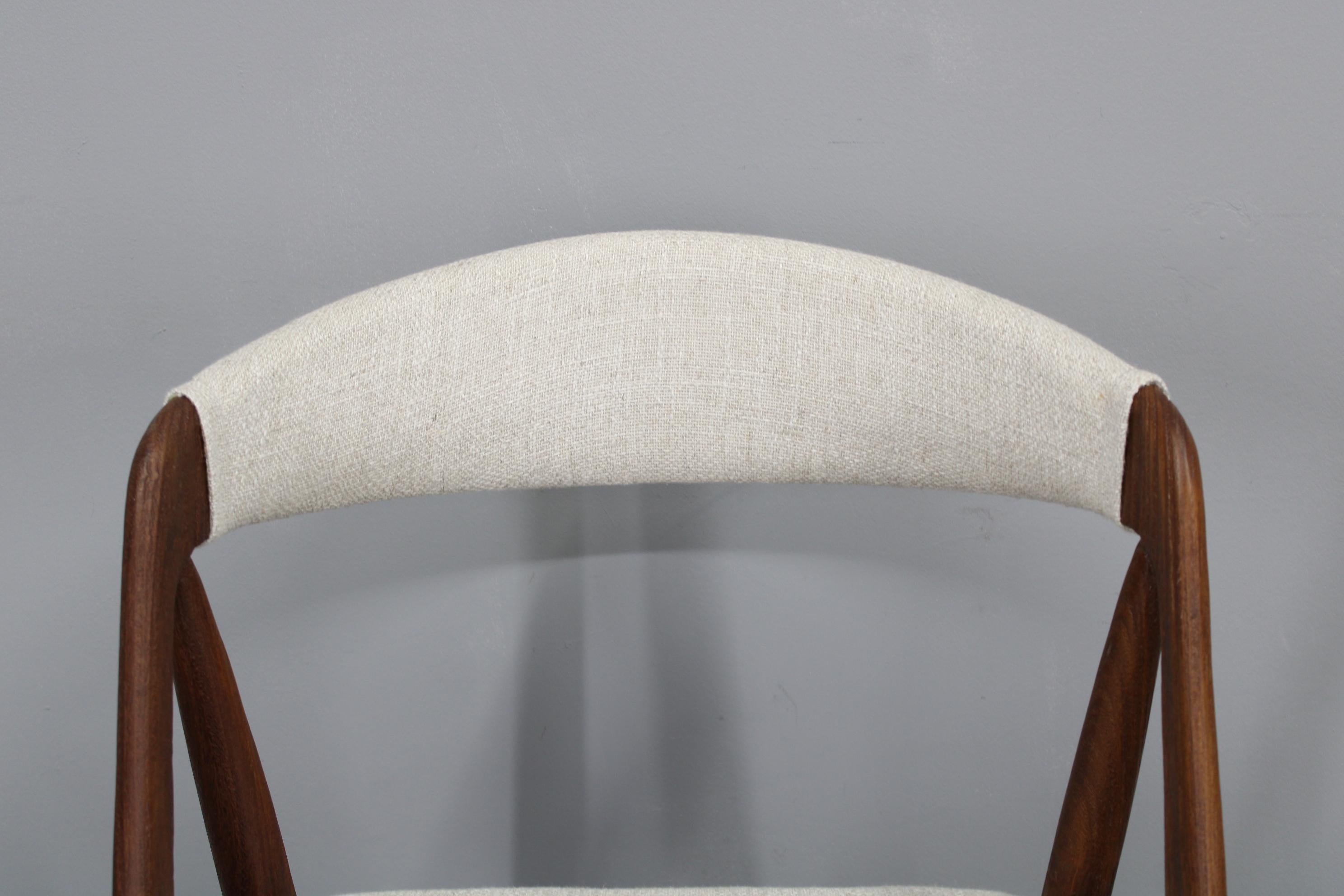 1960s Kai Kristiansen Set of Four Restored Teak Dining Chairs (Ensemble de quatre chaises de salle à manger en teck restaurées) en vente 1