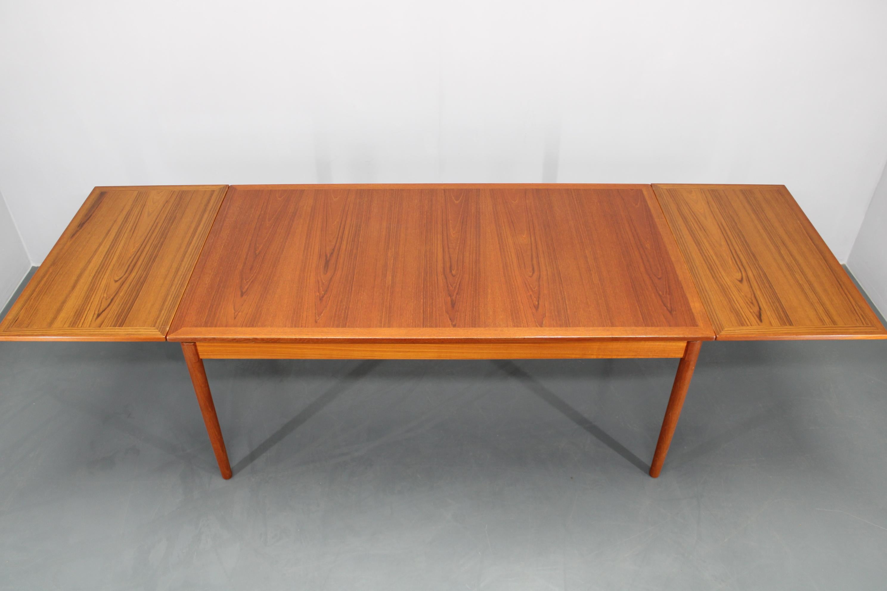 1960s Kai Winding Large Teak Extendable Dining Table Model 16, Denmark For Sale 8