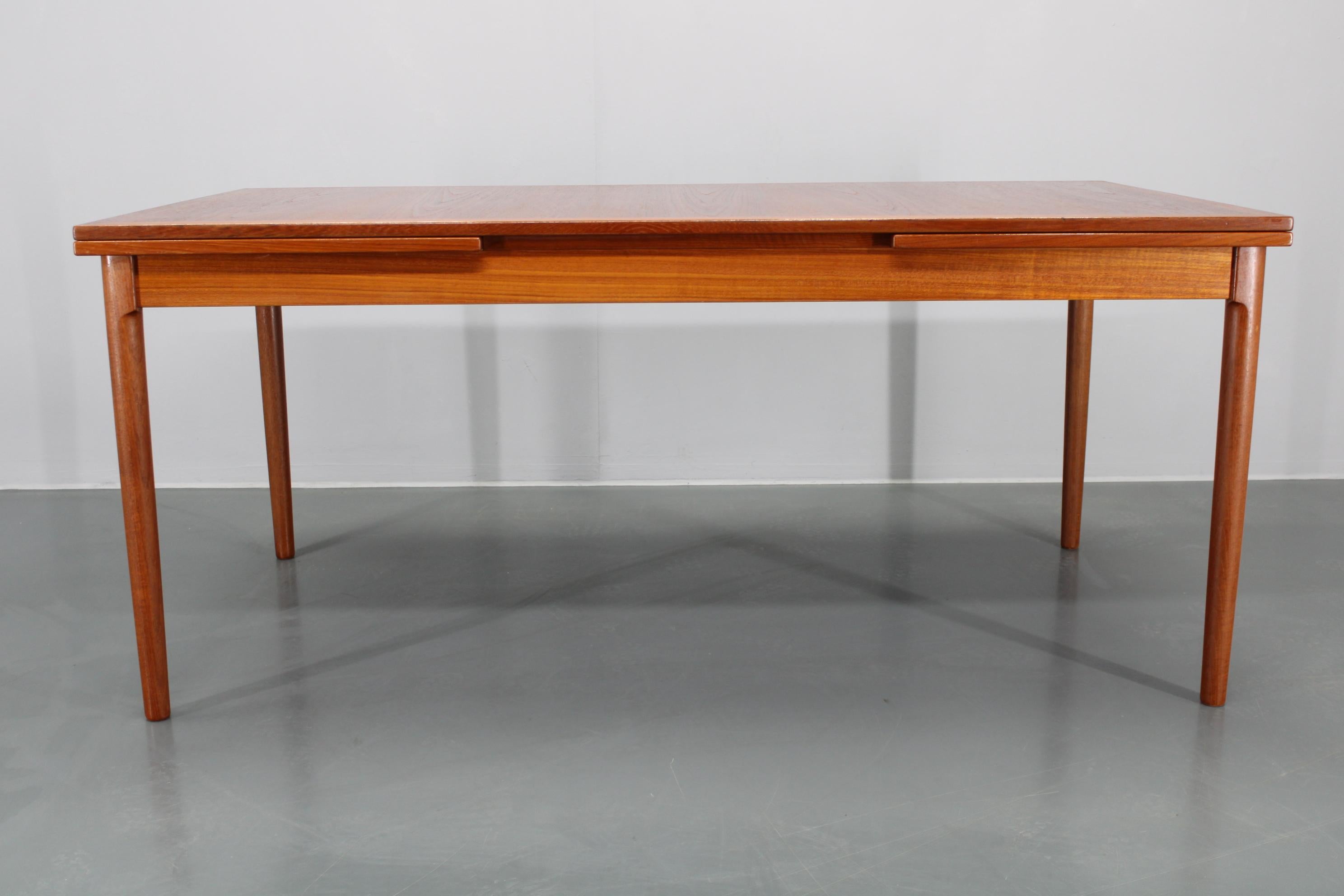 Mid-Century Modern 1960s Kai Winding Large Teak Extendable Dining Table Model 16, Denmark For Sale
