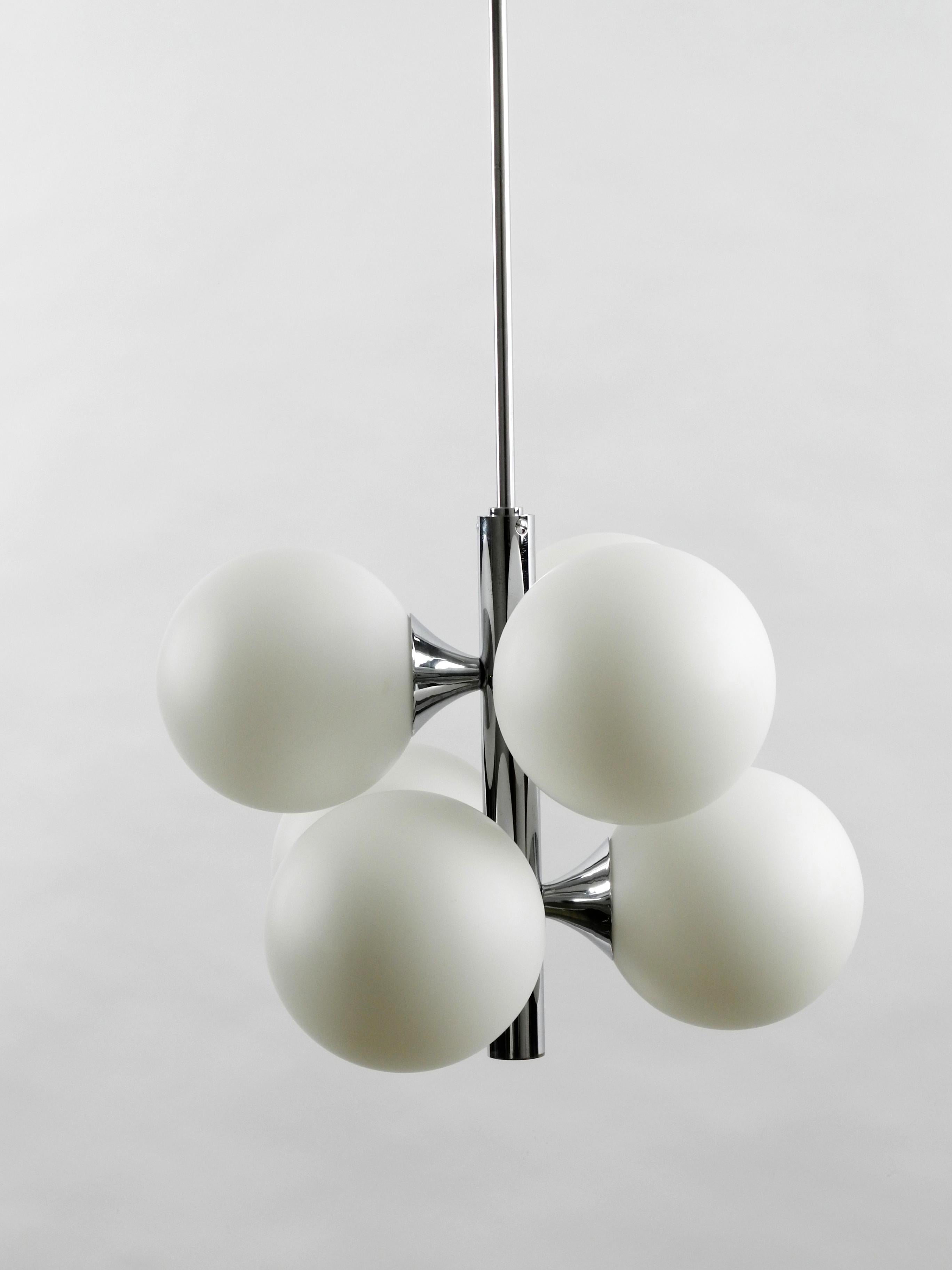 1960s Kaiser Chrome-Plated Metal Ceiling Lamp with 6 Opal Glass Balls Sp In Good Condition In München, DE