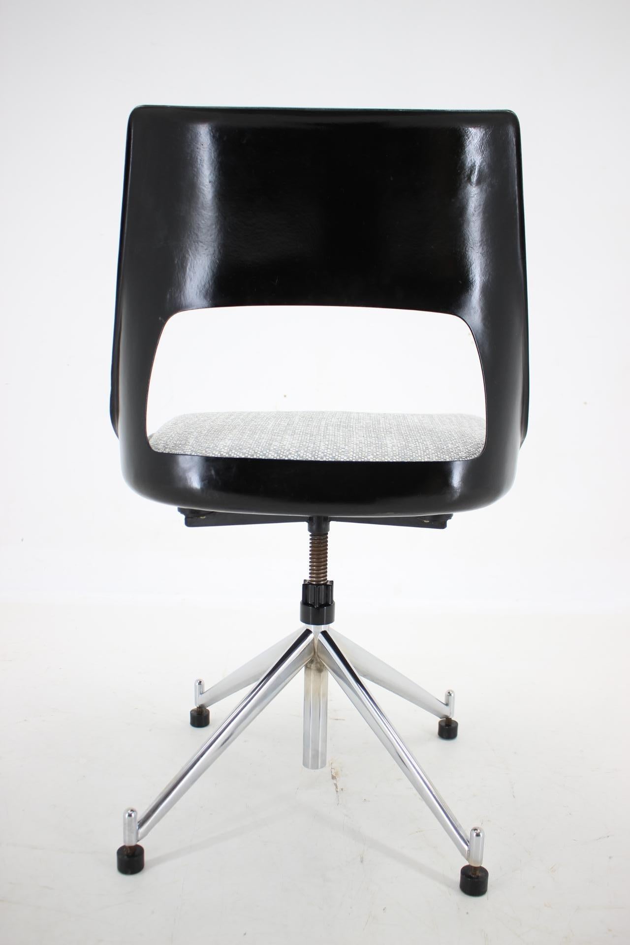 Metal 1960s Kay Korbing Swivel Chair Model KK-1A for Fibrex Denmark For Sale