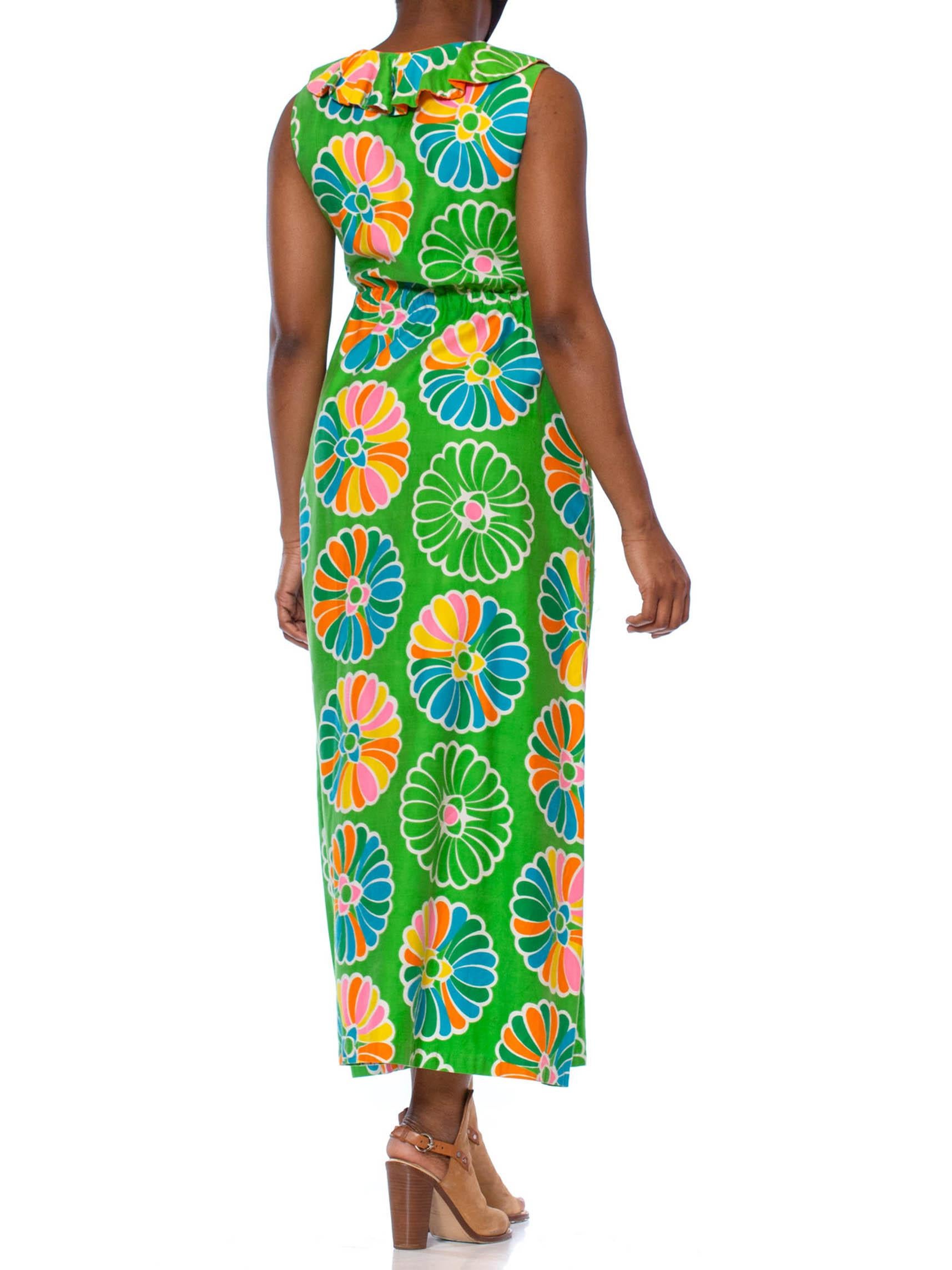 1960S Kelly Green & Orange Cotton Sateen Pinwheel Floral Dress With Pockets 1
