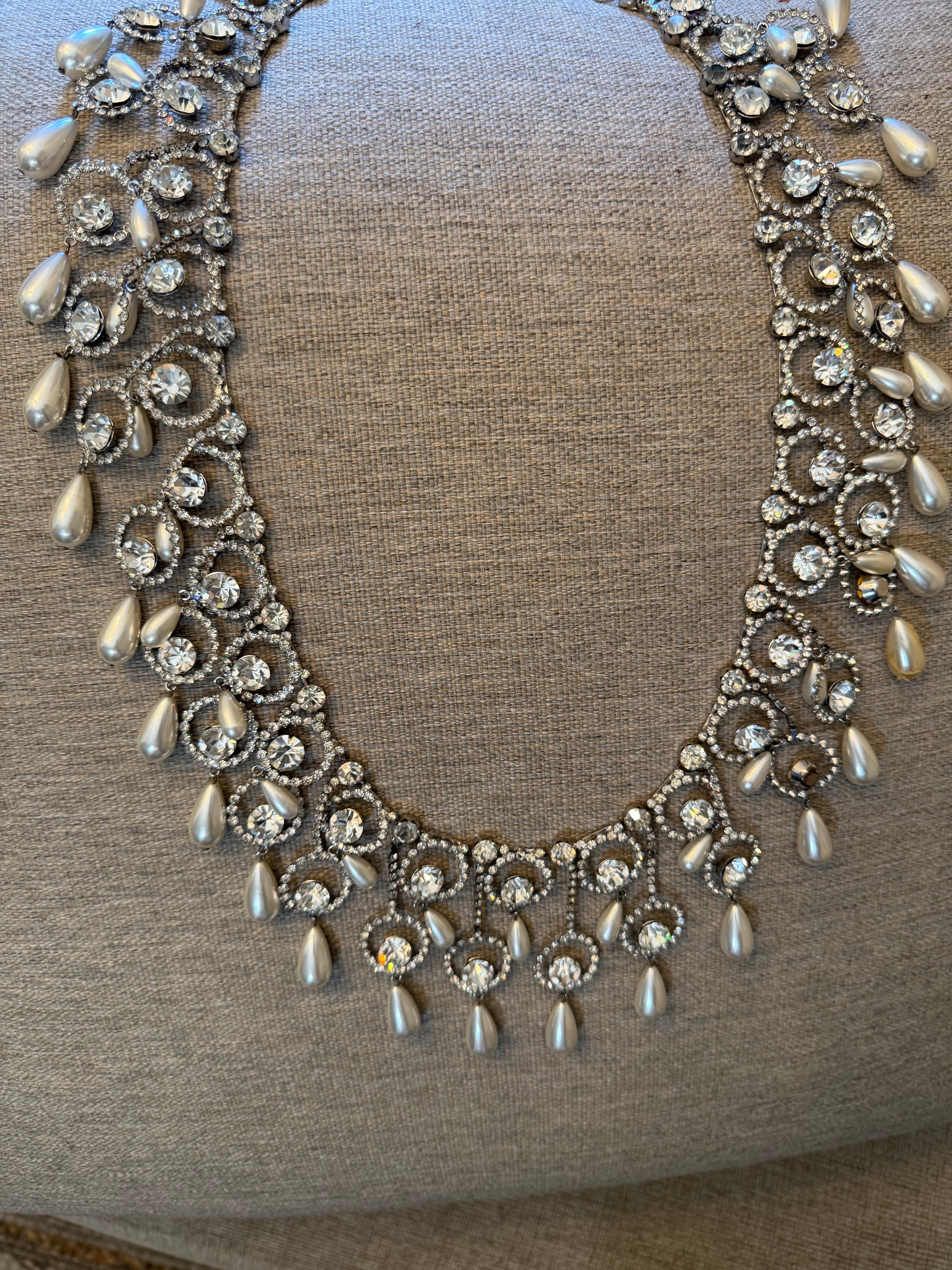 1960 Kenneth Jay Lane's Mod Hipster cintura larga con strass e perle a goccia in vendita 5