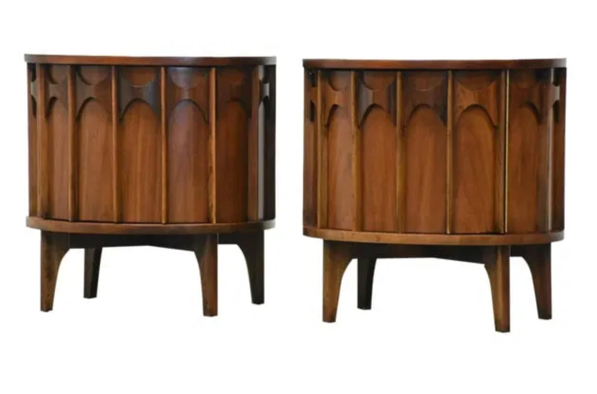 United States designed and made, these nightstands or end tables feature a great look with modern clean lines and sculptured elements such as the arches on the drawers. The appeal is enhanced by high-end construction, using walnut for the main body