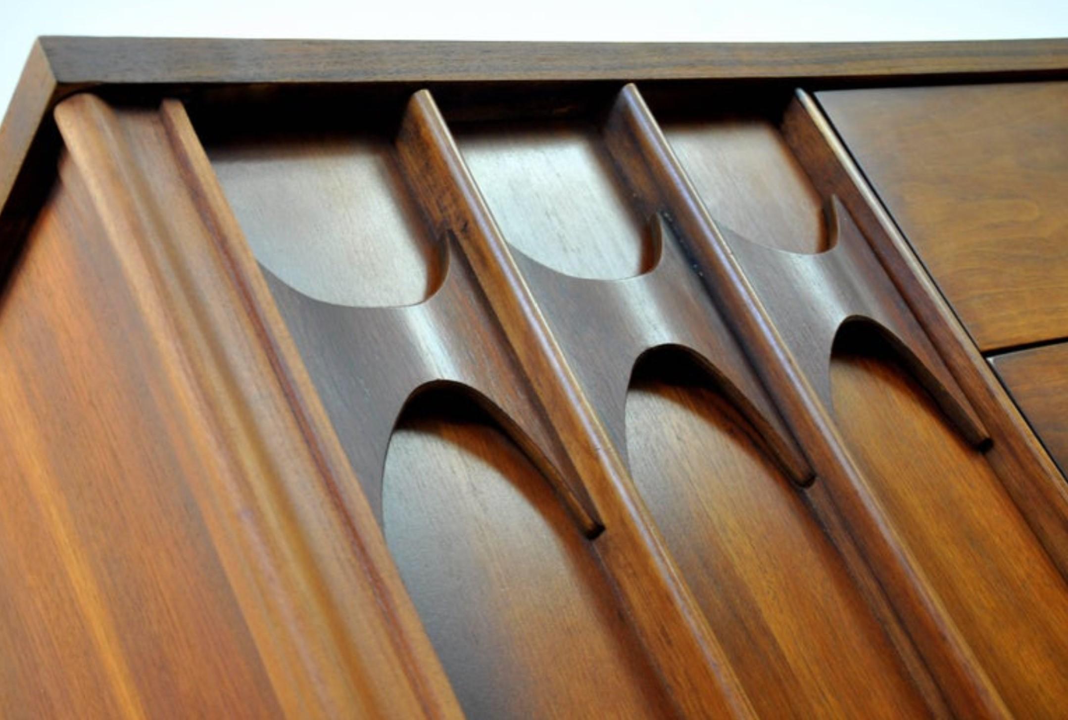 1960s Kent Coffey Perspecta Walnut & Rosewood Sculptural Long Dresser & Mirror 2
