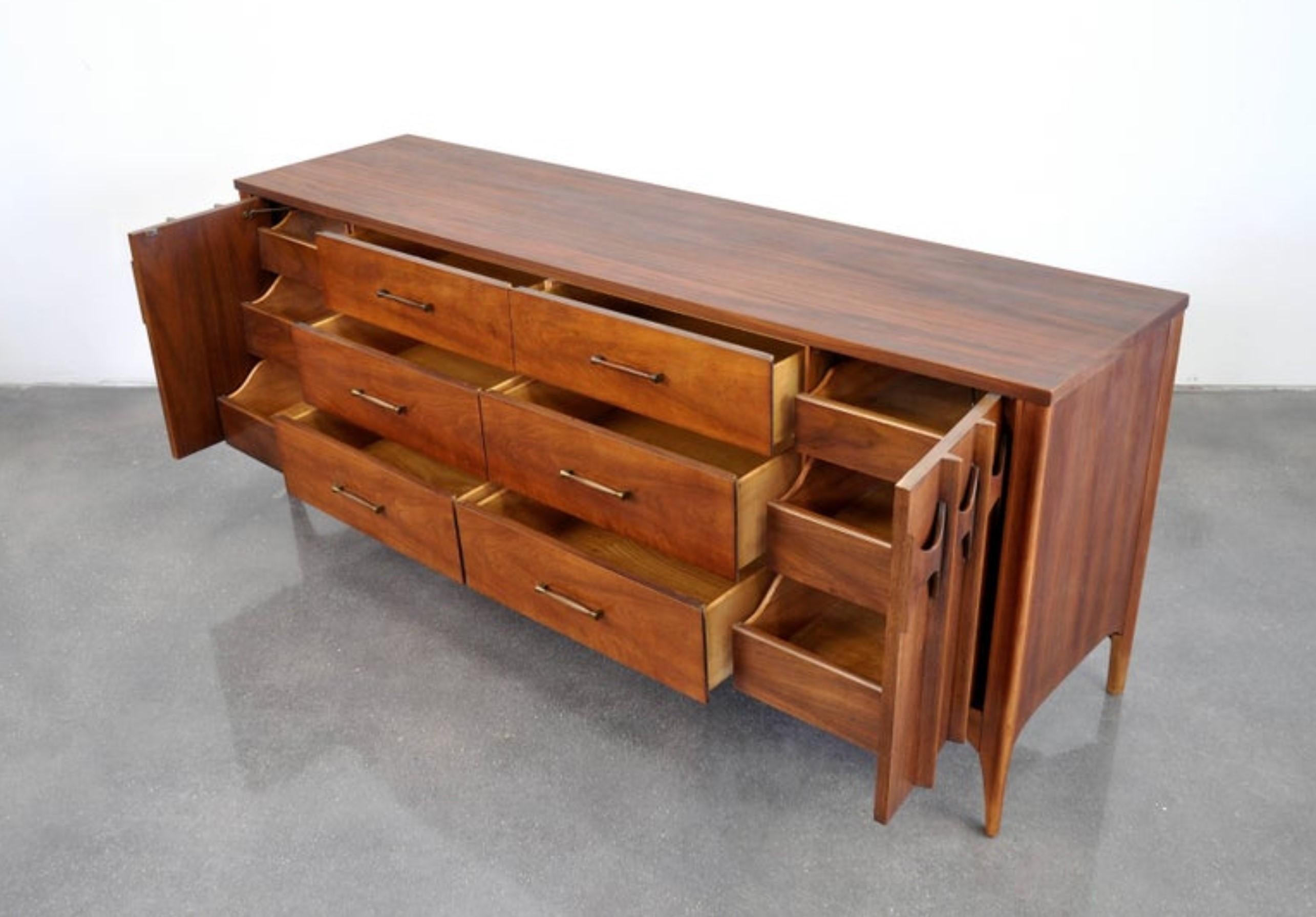 Mid-20th Century 1960s Kent Coffey Perspecta Walnut & Rosewood Sculptural Long Dresser & Mirror