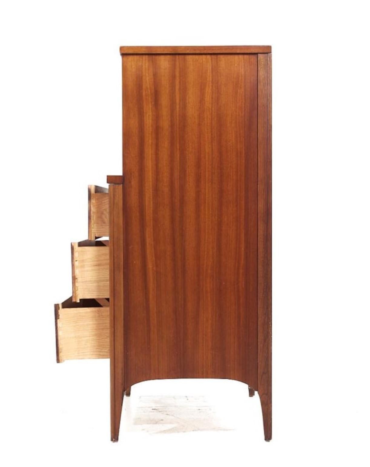 1960s Kent Coffey Perspecta Walnut & Rosewood Sculptural Tall Chest or Dresser In Good Condition For Sale In Philadelphia, PA