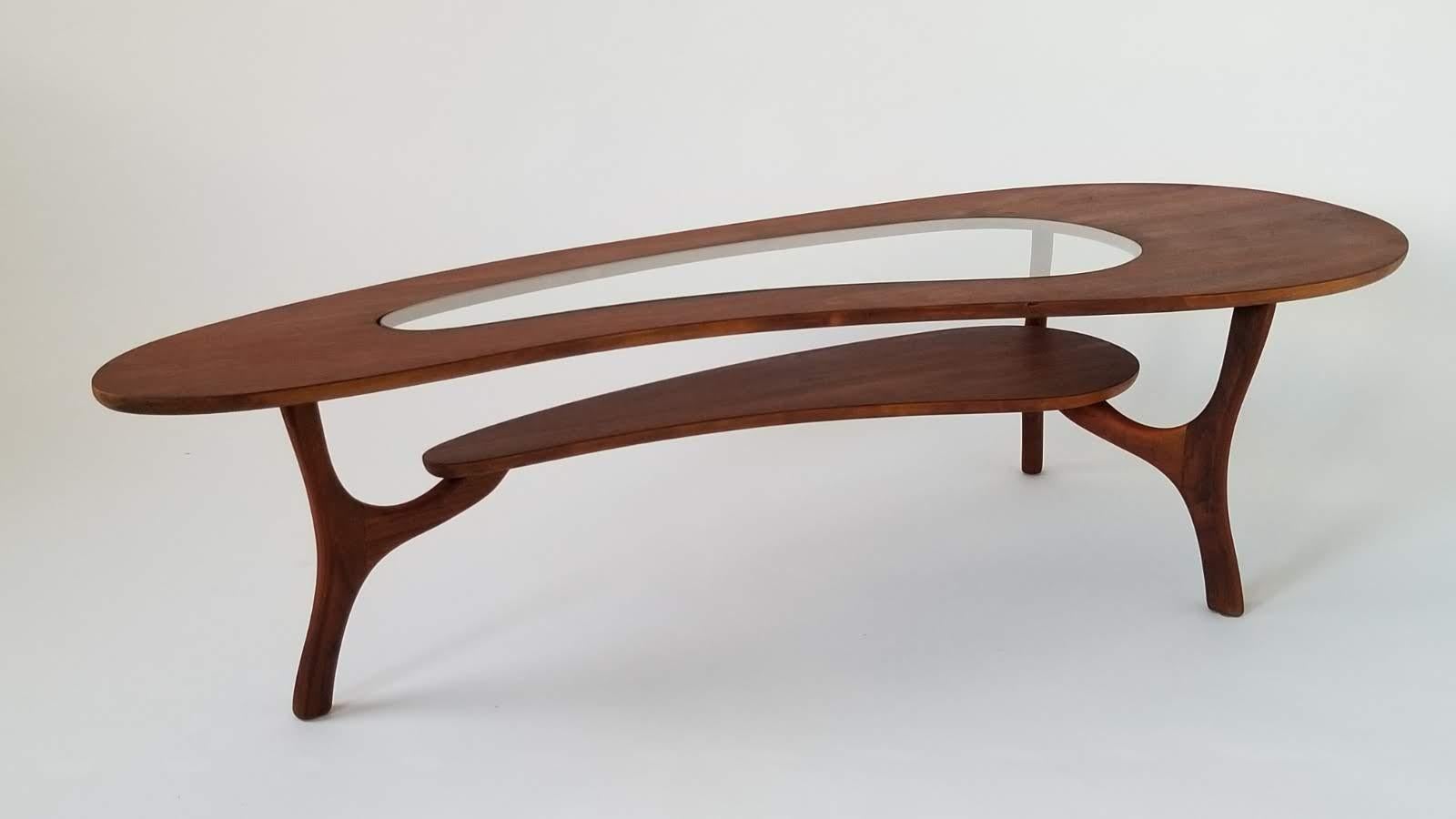 Mid-20th Century 1960s Kidney Shaped Veneer Walnut Coffee Table , USA