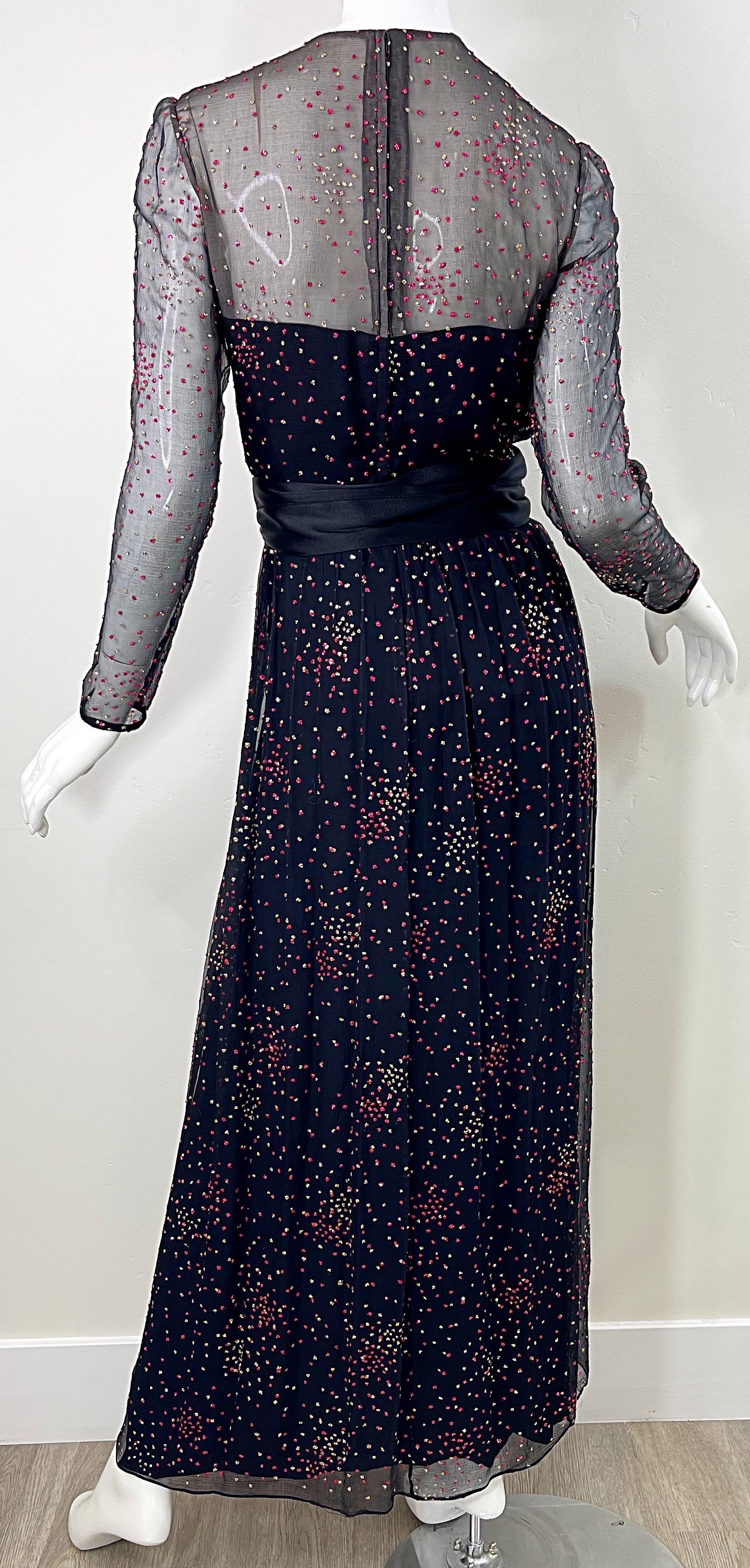 1960s Kiki Hart Black Silk Chiffon Hot Pink Gold Glitter Vintage 60s Gown Dress en vente 4