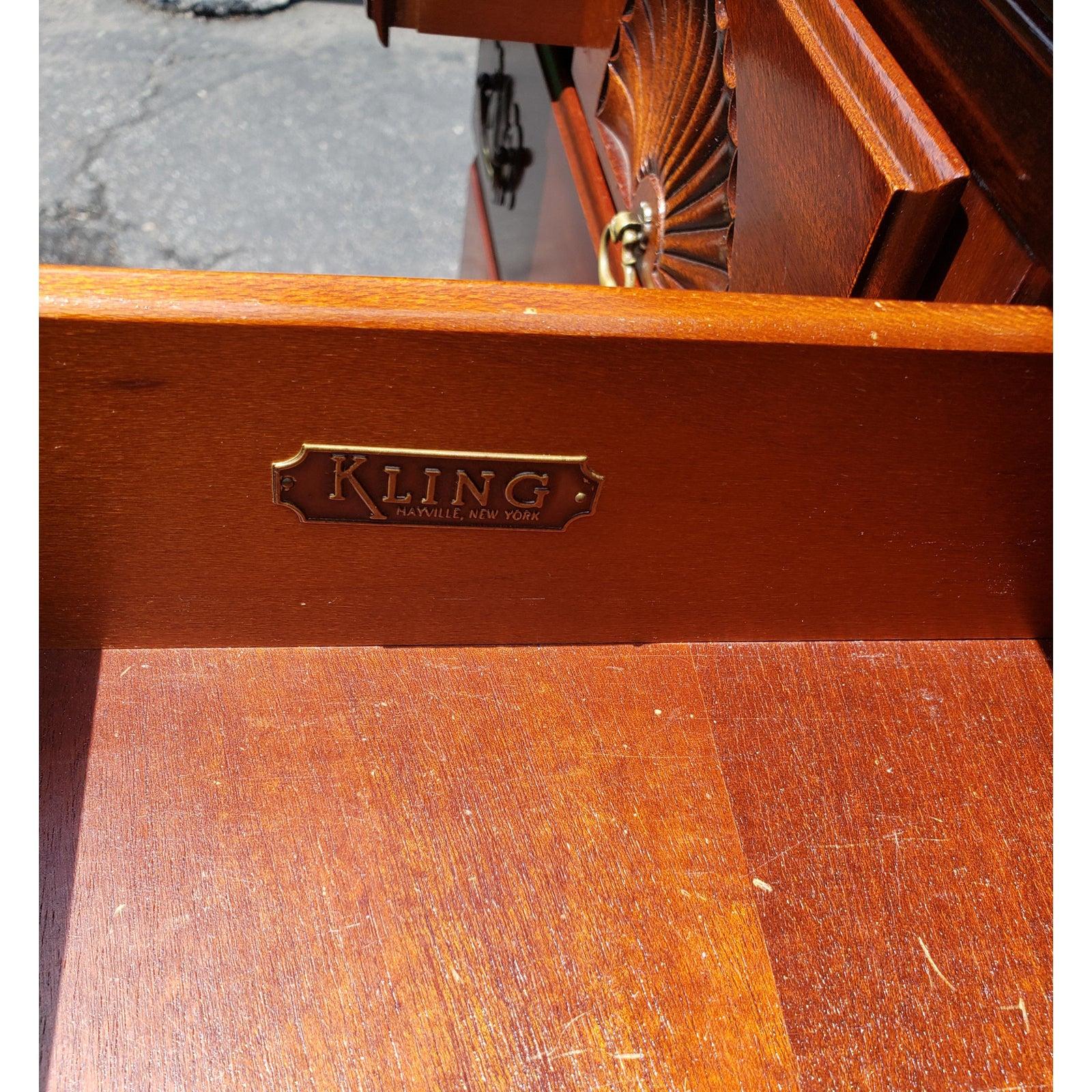 North American 1960s Kling Furniture Certified Genuine Mahogany Chest on Chest of Drawers For Sale