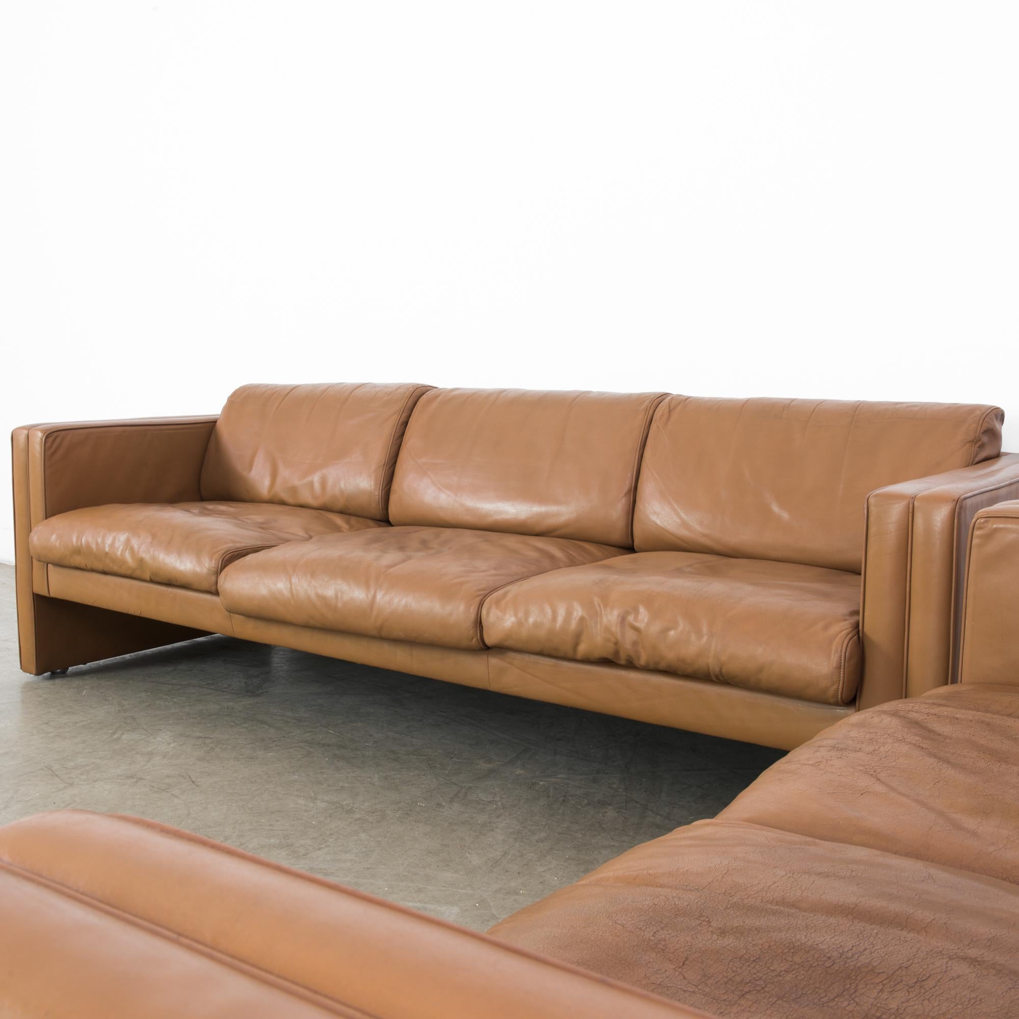 1960s Knoll Leather Sofas, a Pair 5
