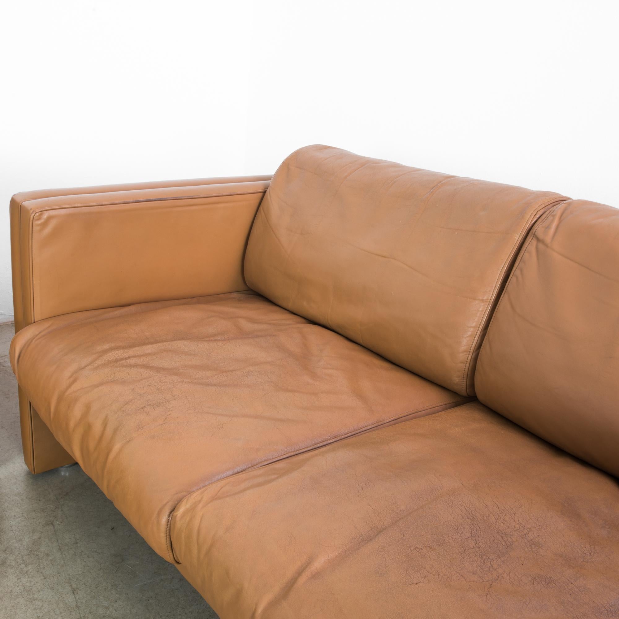 1960s Knoll Leather Sofas, a Pair 6