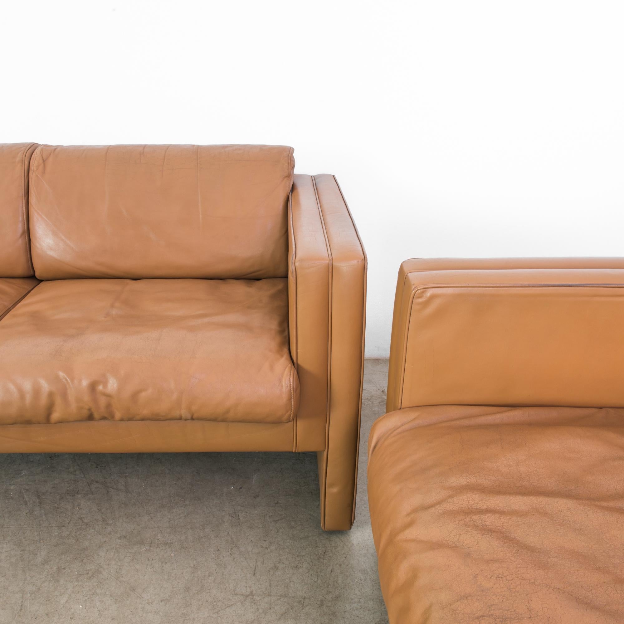 1960s Knoll Leather Sofas, a Pair 7