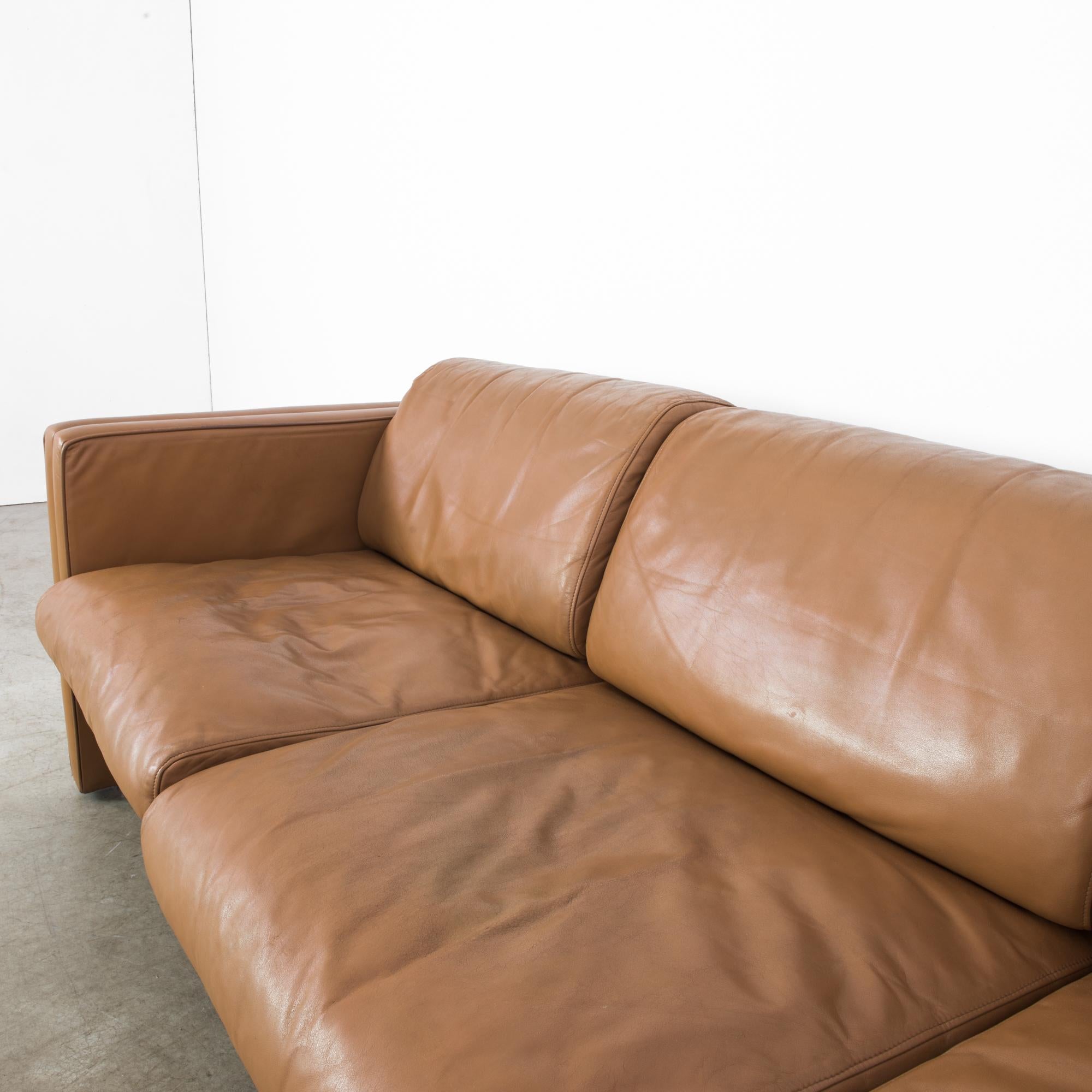 1960s Knoll Leather Sofas, a Pair 8