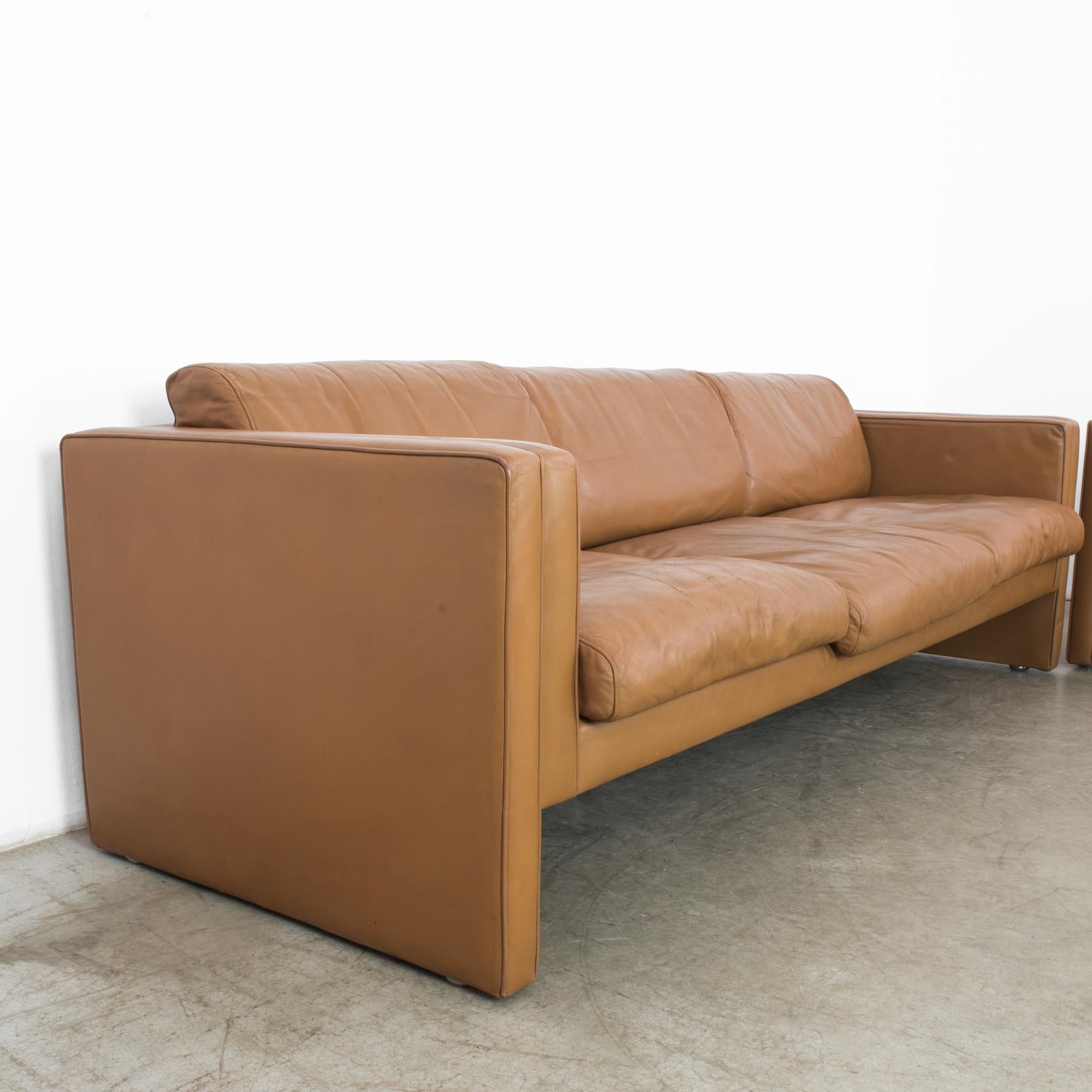 1960s Knoll Leather Sofas, a Pair 1