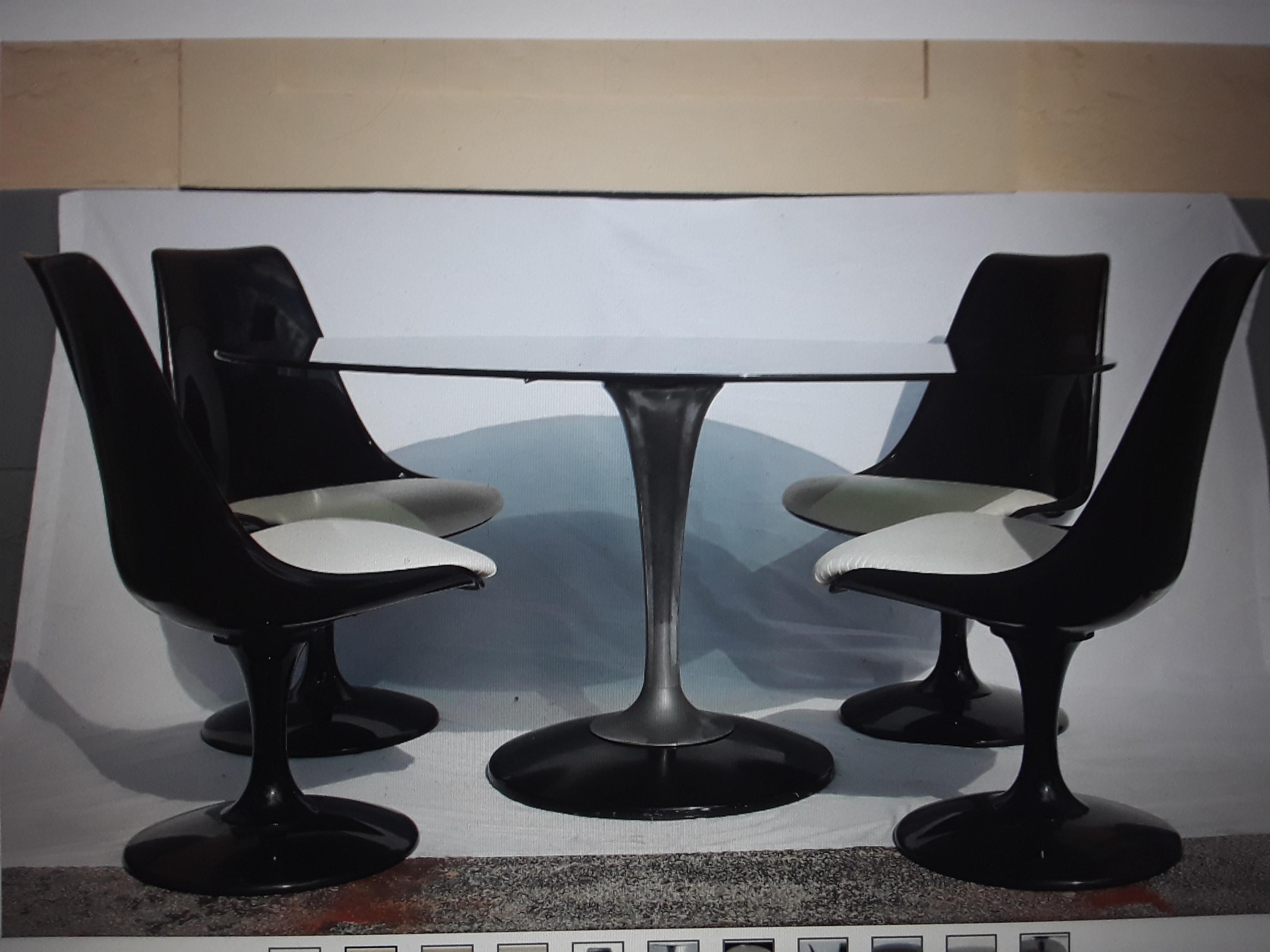 1960's Knoll Style Black 5 Piece Dining Set Black Glass Scoop Back Seats For Sale 5