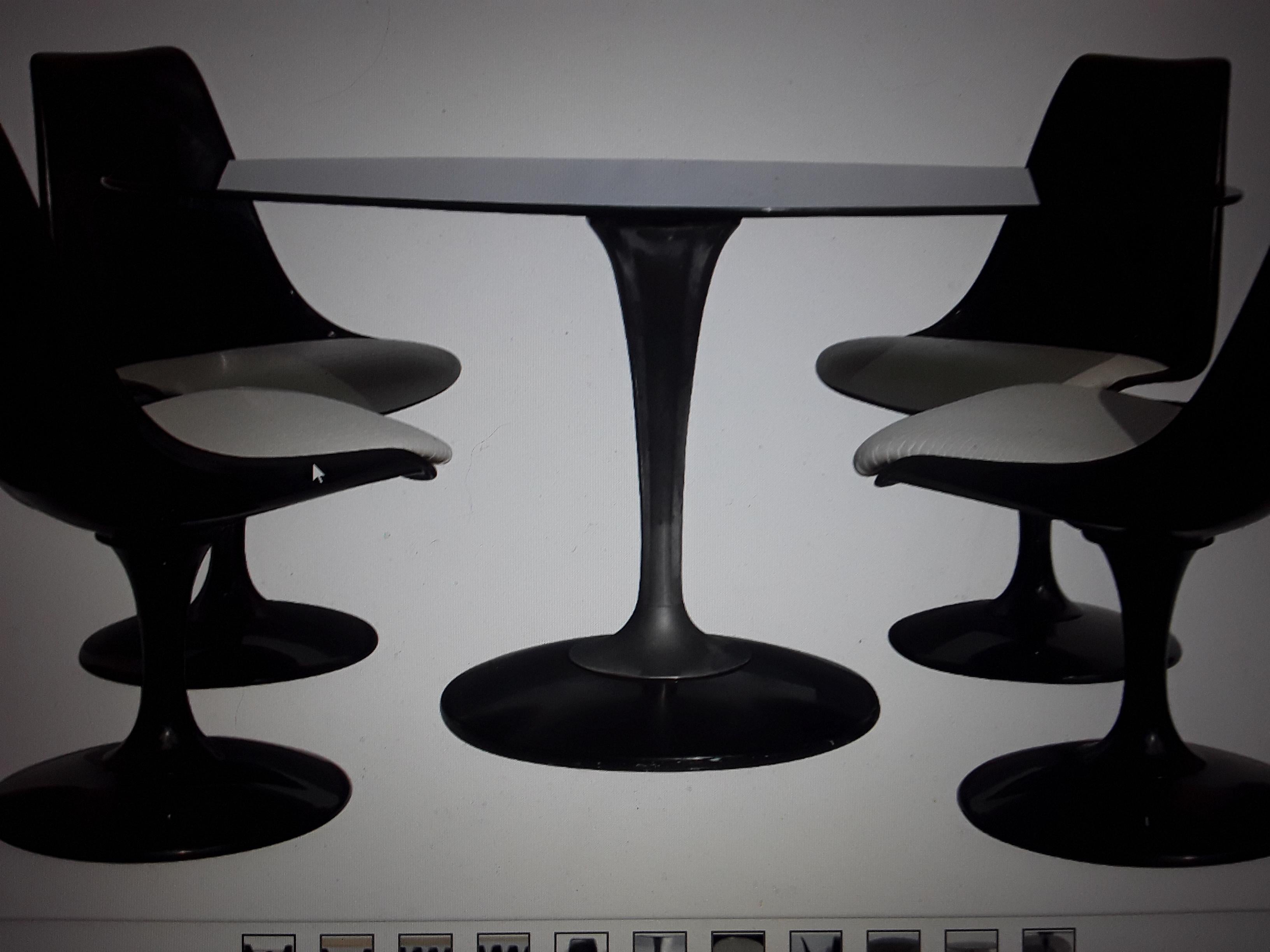 1960's Knoll Style Black 5 Piece Dining Set Black Glass Scoop Back Seats For Sale 6