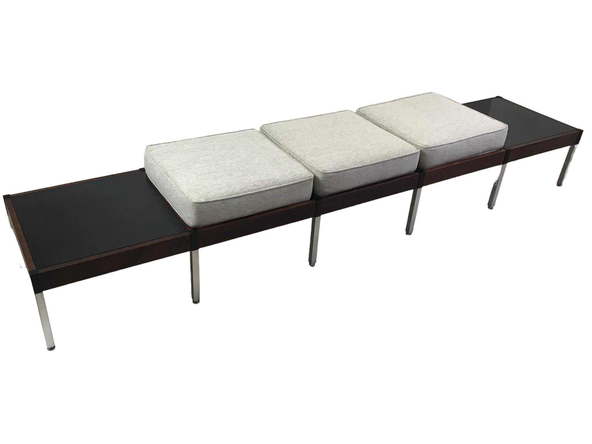 American 1960s Knoll Style Long Bench with Movable Cushions by Camilo Furniture of Miami
