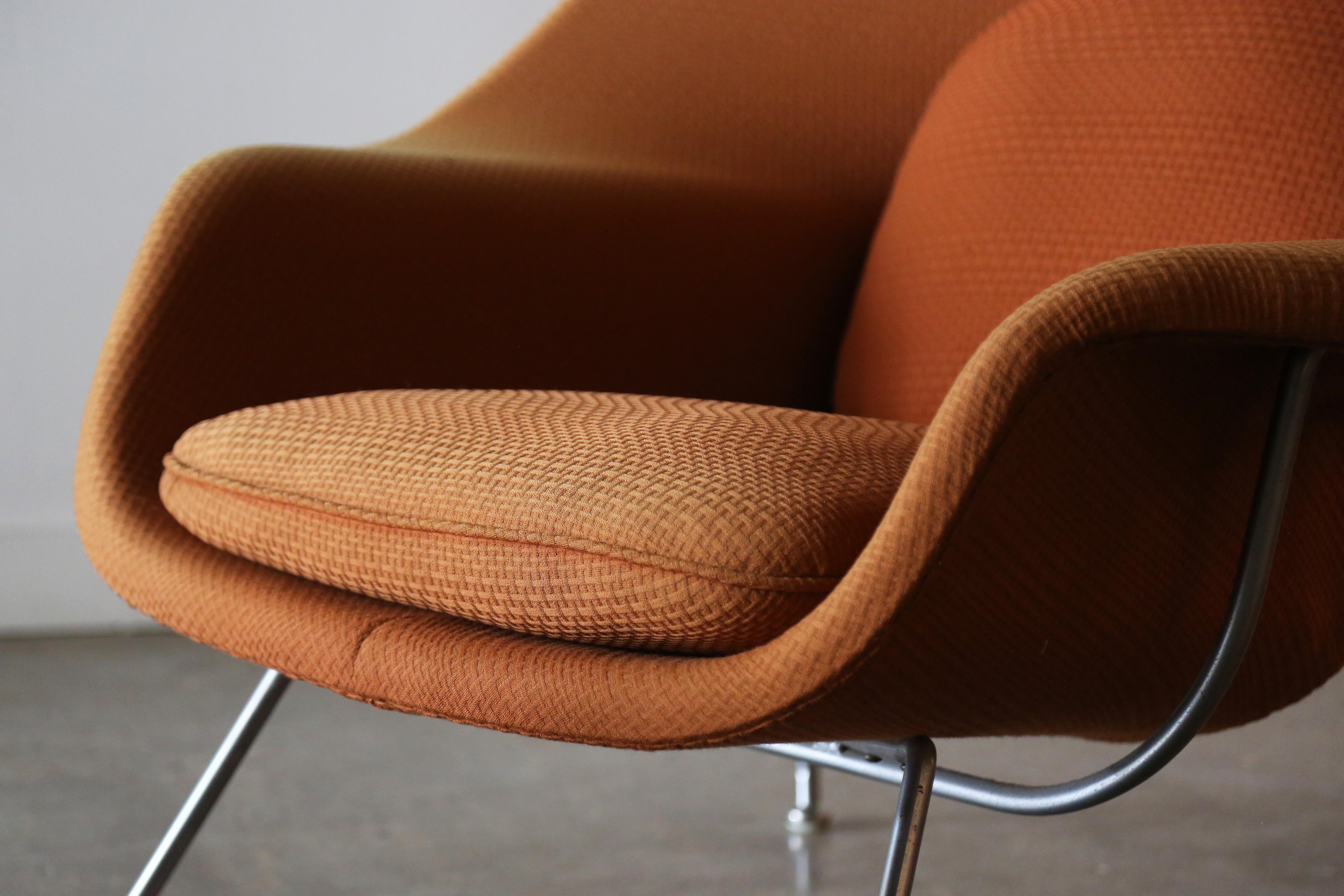 1960s Knoll Womb Chair and Ottoman Designed by Eero Saarinen Mid Century Modern 1