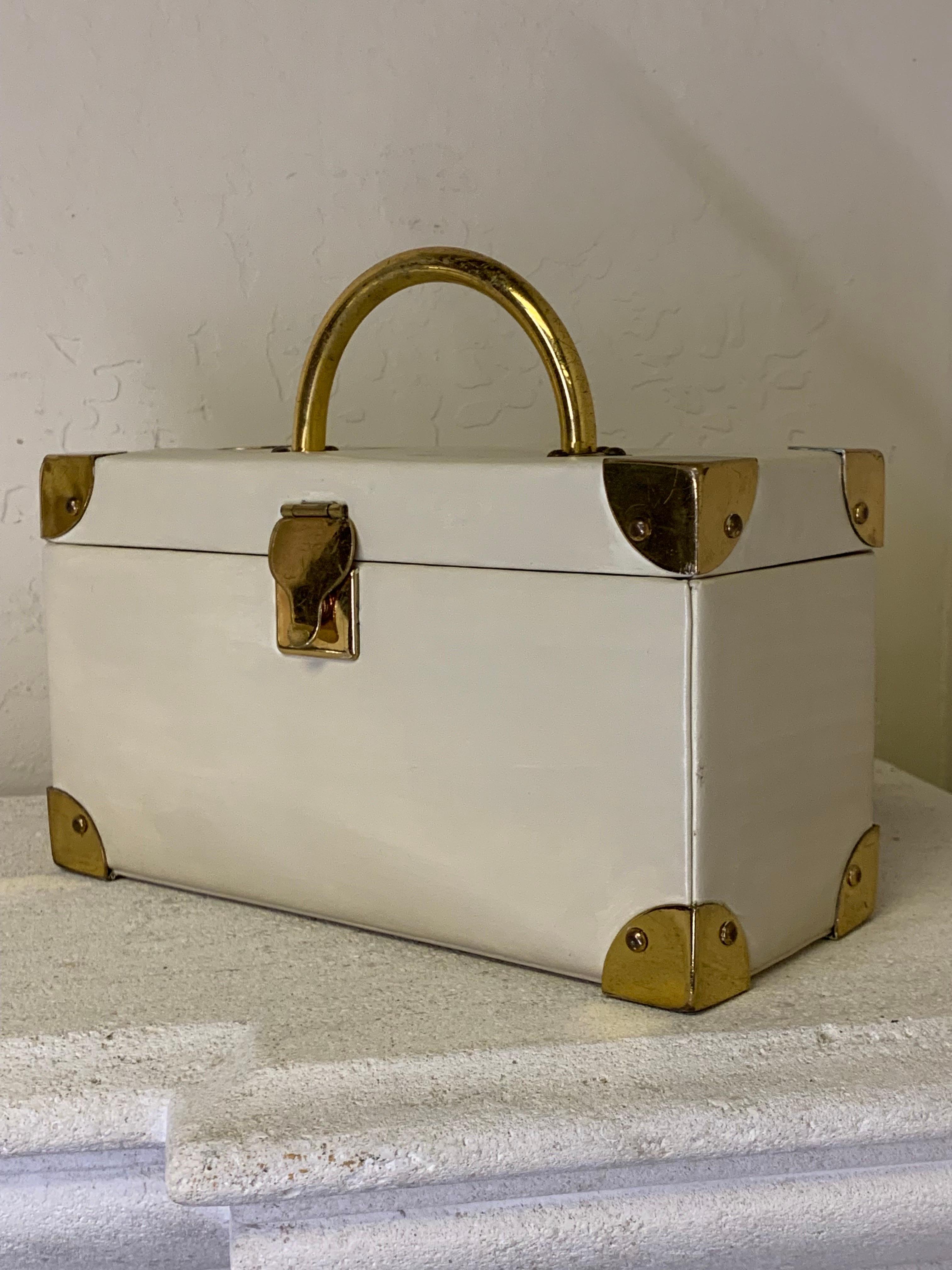 1960s Koret Bone Glazed Leather Box Bag w Brass Corner Fittings Hinges & Handle 4