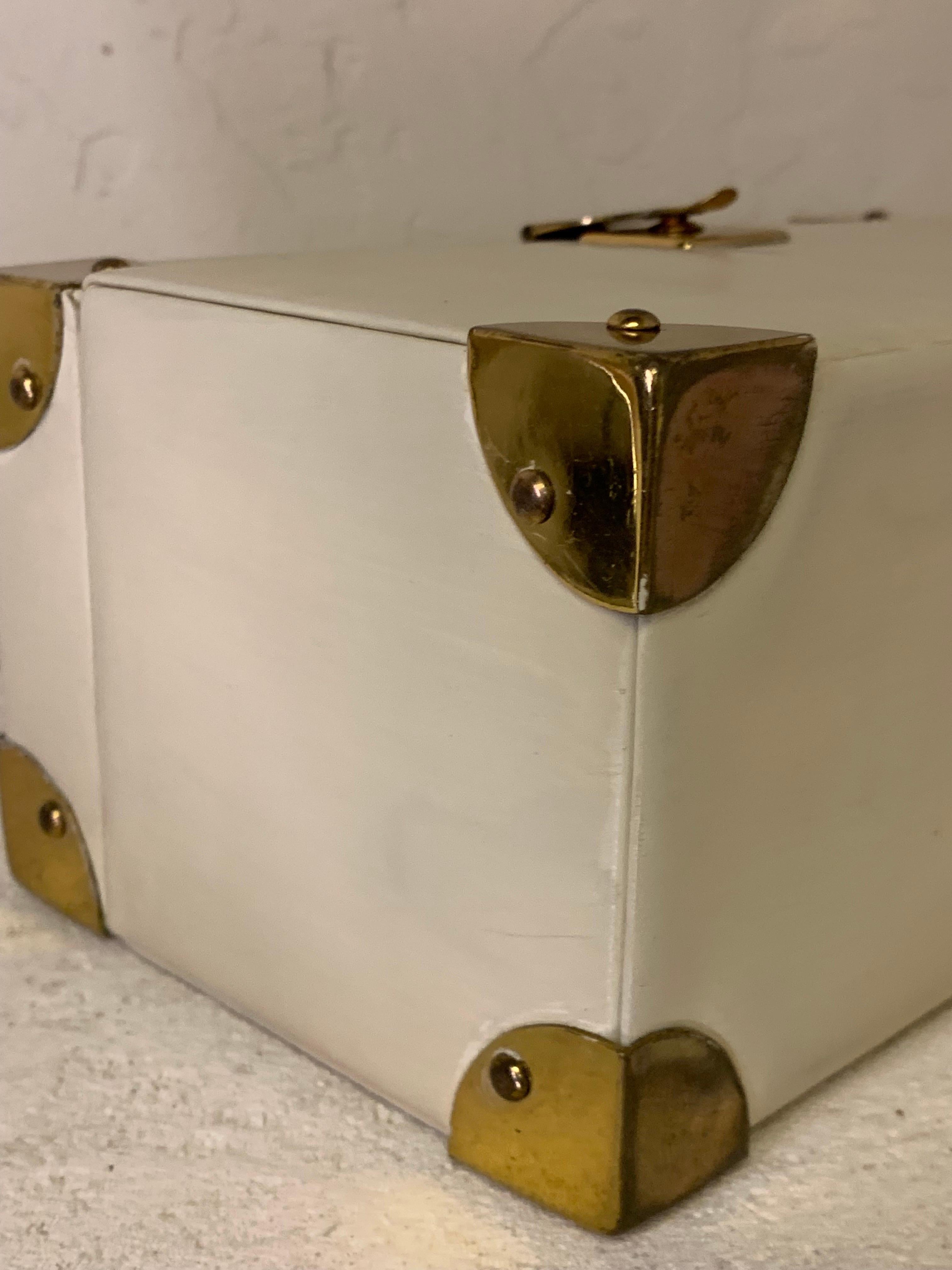 1960s Koret Bone Glazed Leather Box Bag w Brass Corner Fittings Hinges & Handle 6
