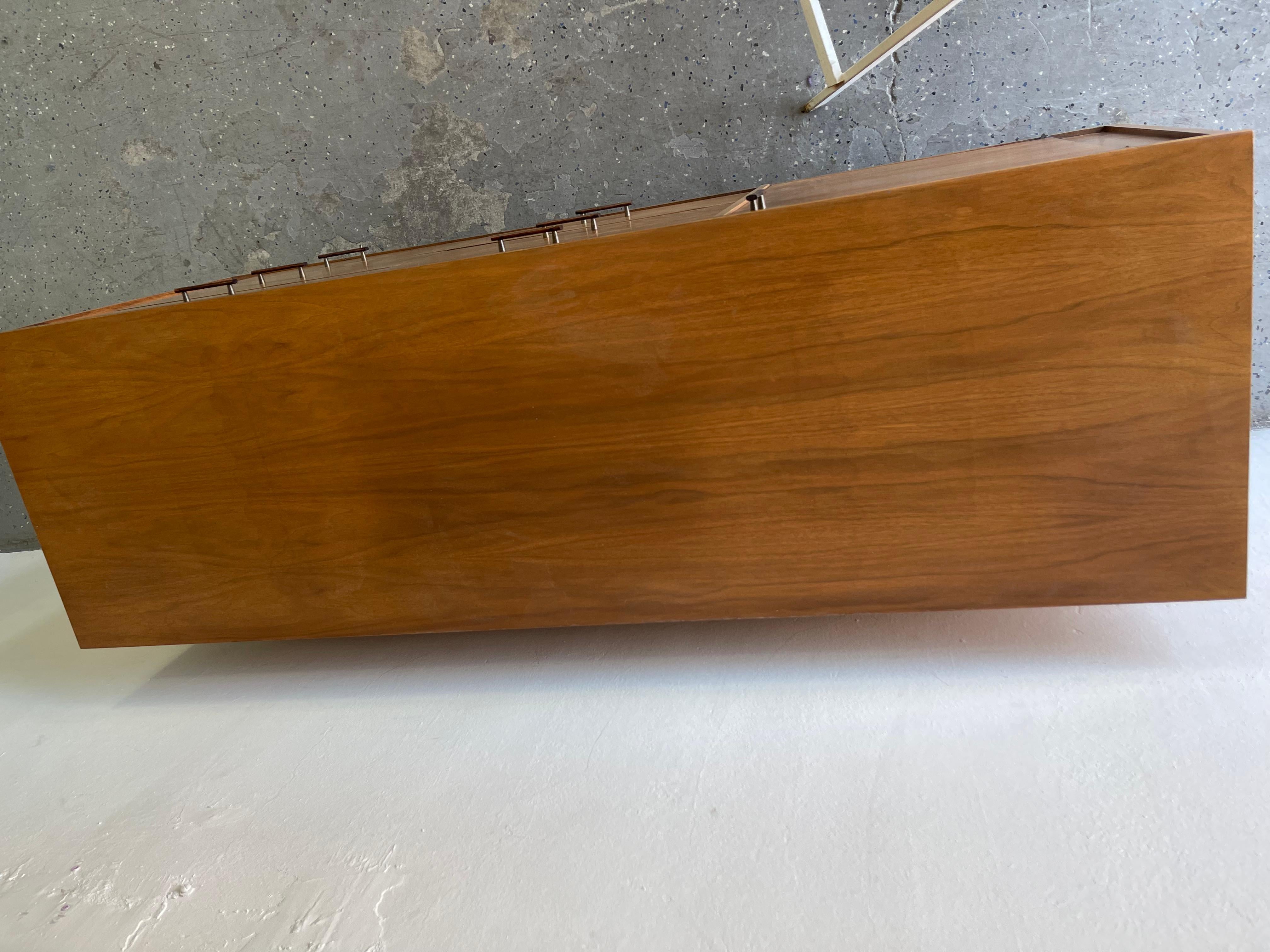 1960s Kroehler Mid-Century Modern Walnut Lowboy Dresser with Rosewood Handles For Sale 1