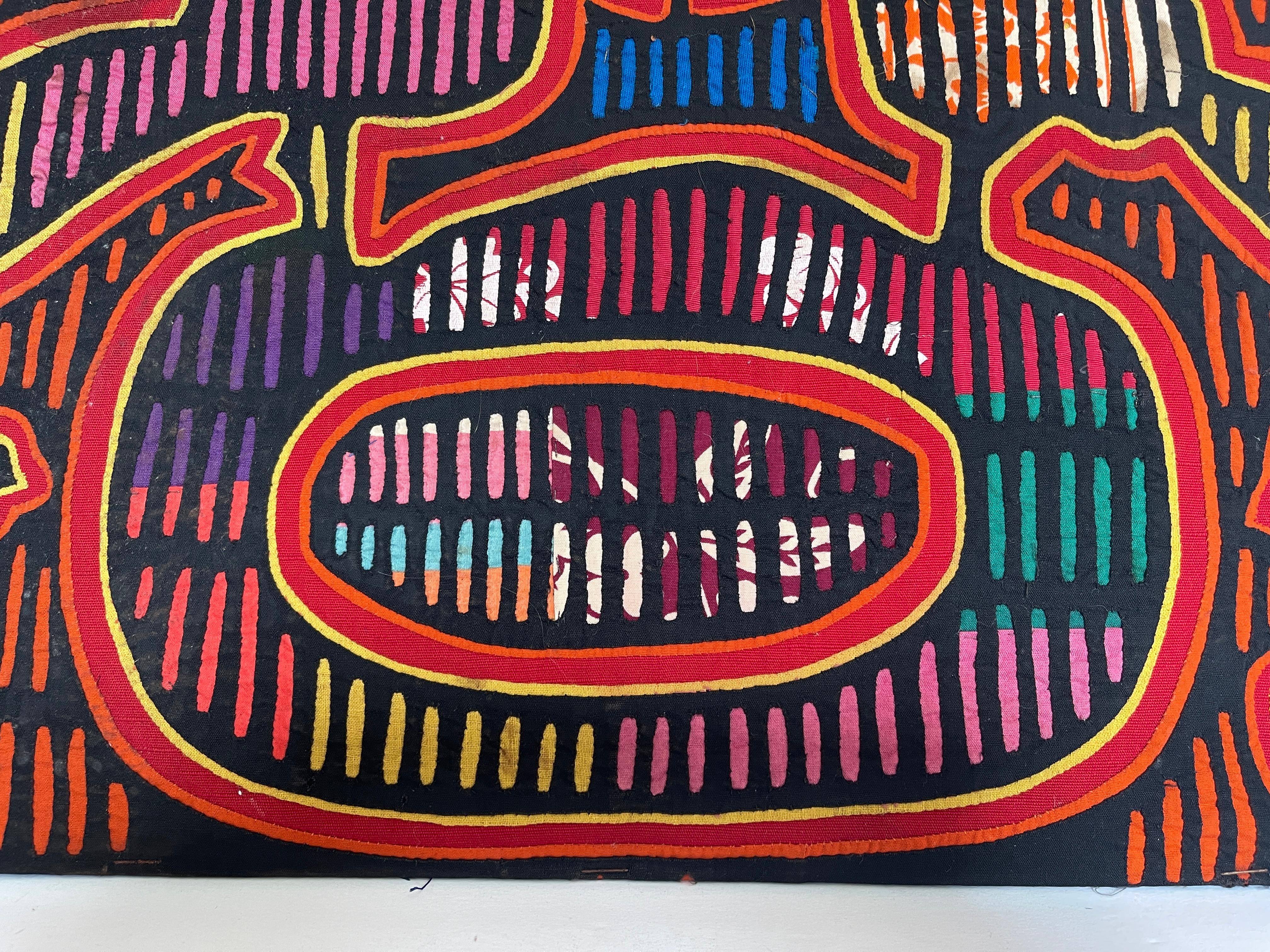 1960's Kuna Mola Toucan Vögel in den Tropen Applique Wandteppich (Stammeskunst) im Angebot