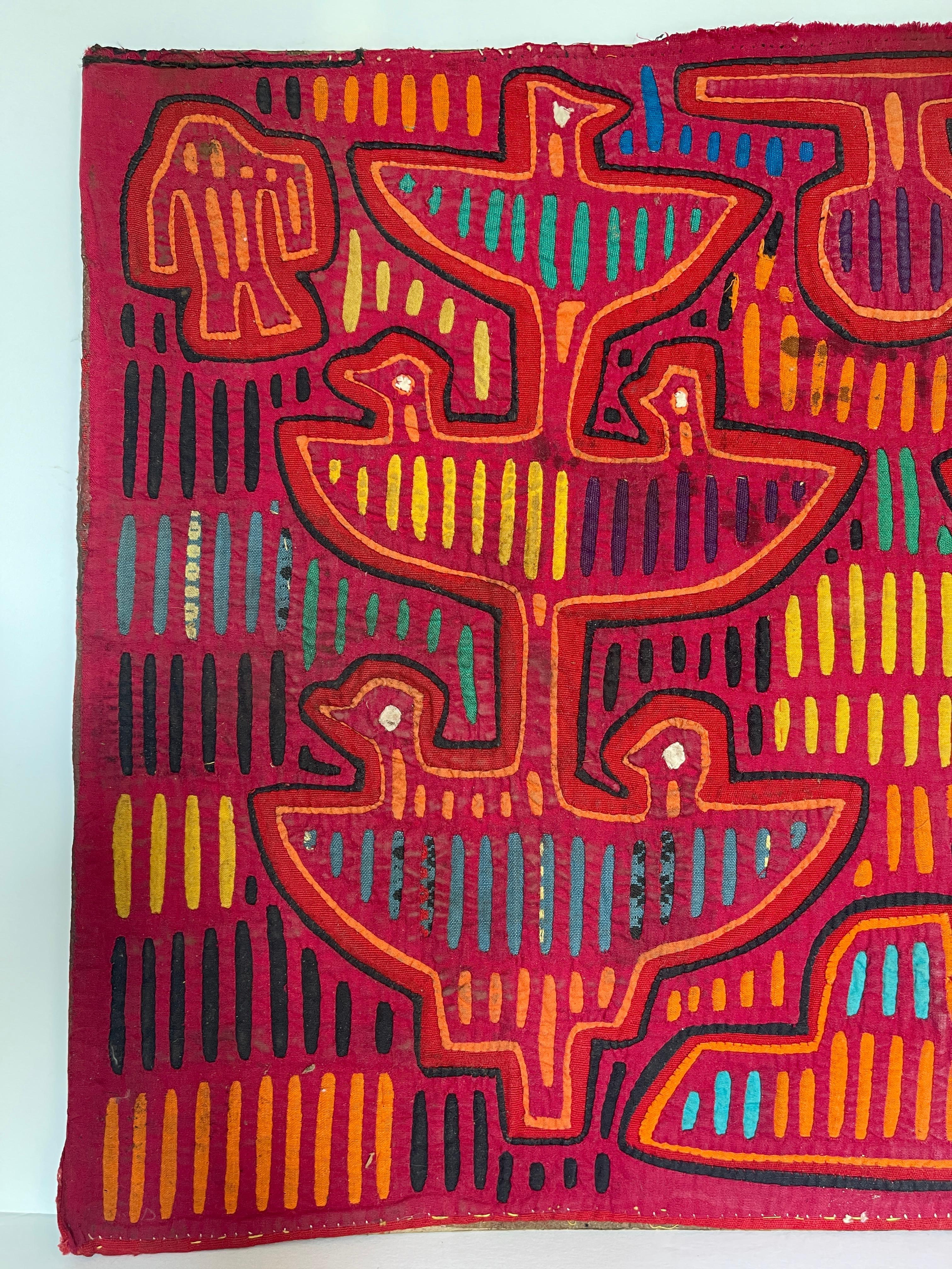 1960's Kuna Mola Tropical Bird Family Applique Tapestry In Good Condition For Sale In New York, NY