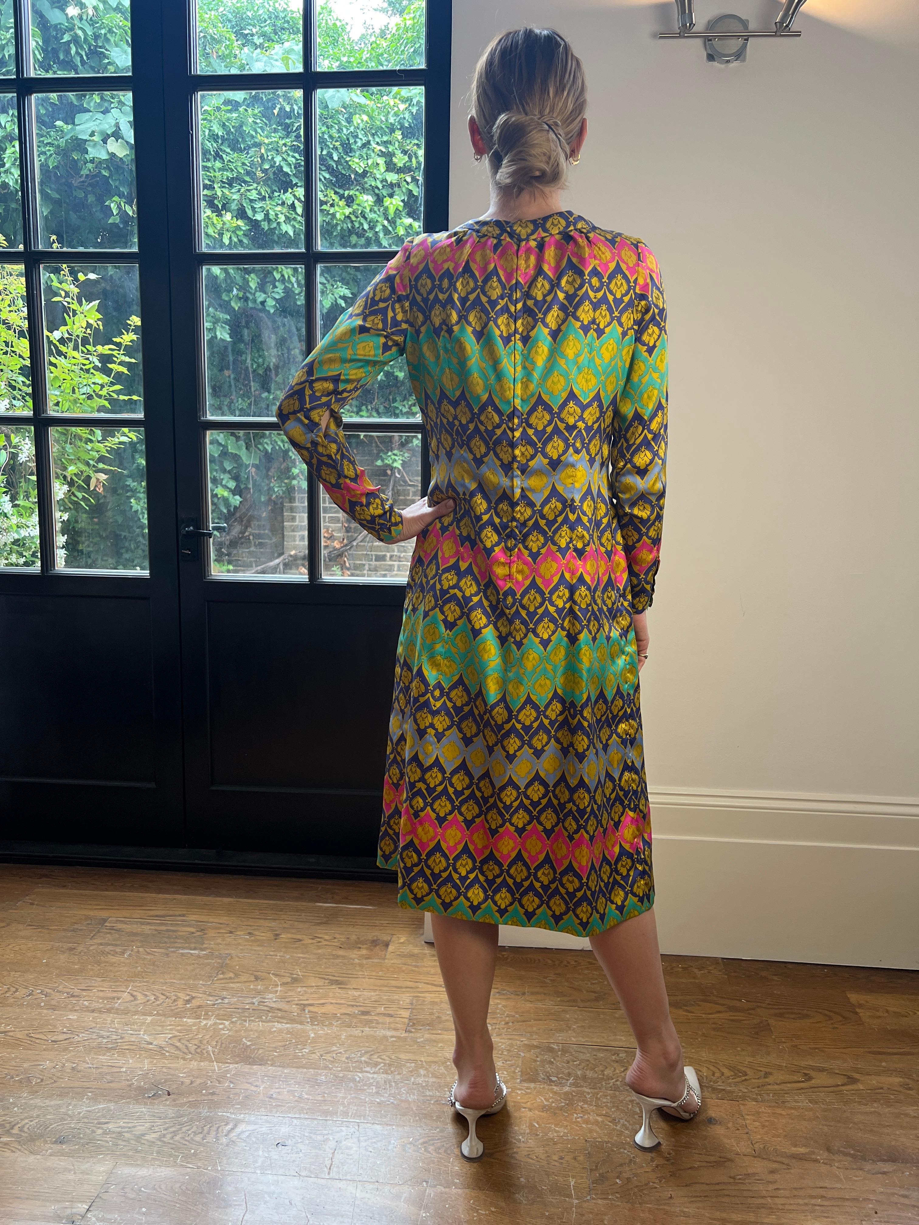 1960s Lachasse Bee Pattern Silk Dress For Sale 4