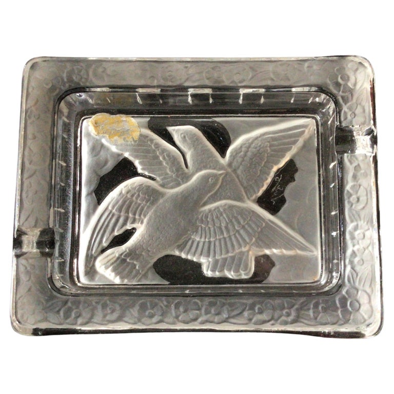 1960s Lalique Dove Ashtray For Sale at 1stDibs