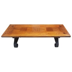 1960s Lane Furniture Mesa baja brutalista de parquet de roble y hierro