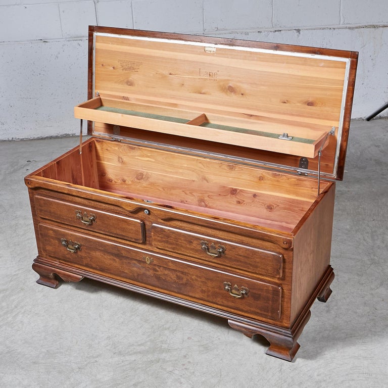 Lane Furniture Cedar Chest, 1960s For Sale at 1stdibs
