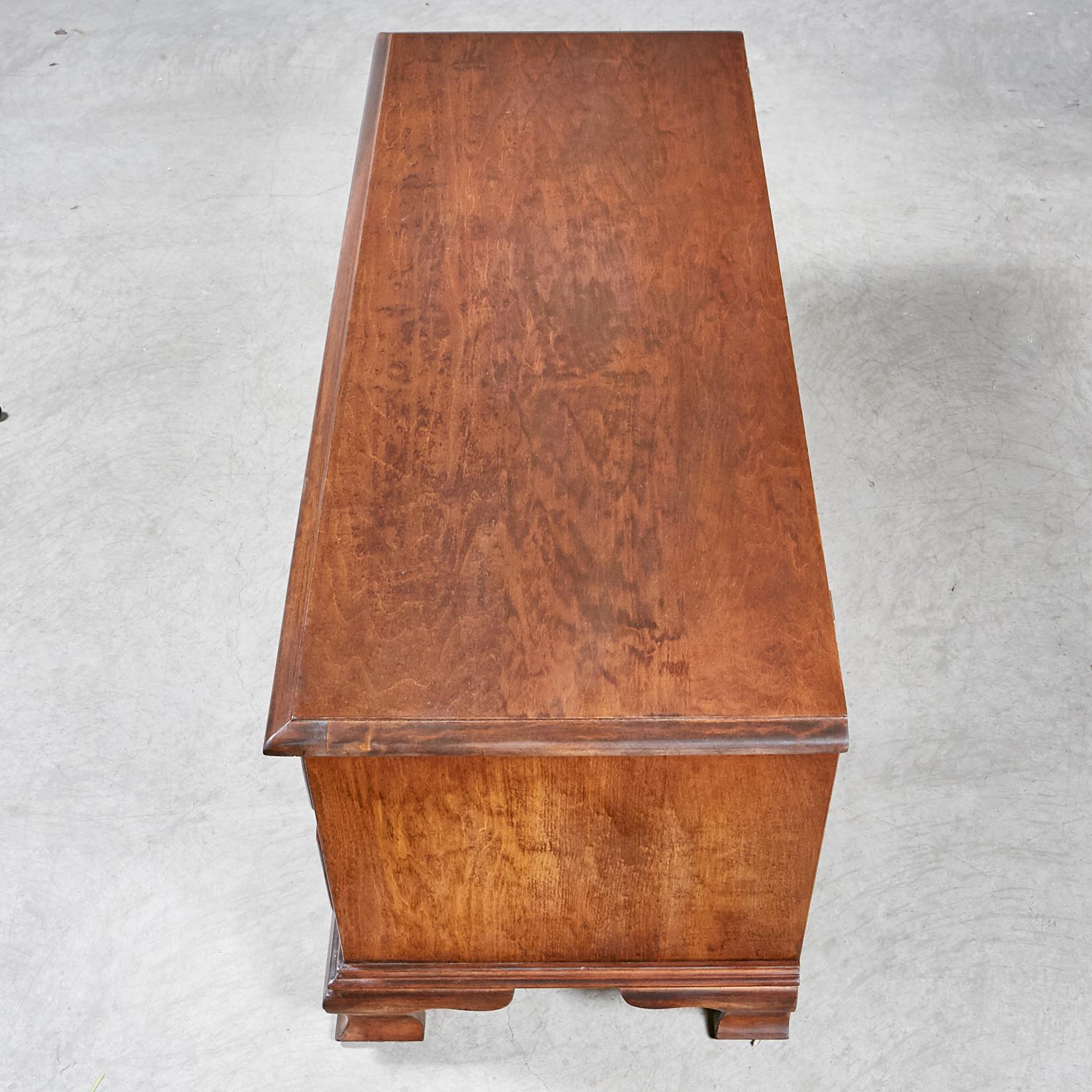 Lane Furniture Cedar Chest, 1960s In Excellent Condition For Sale In Amherst, NH