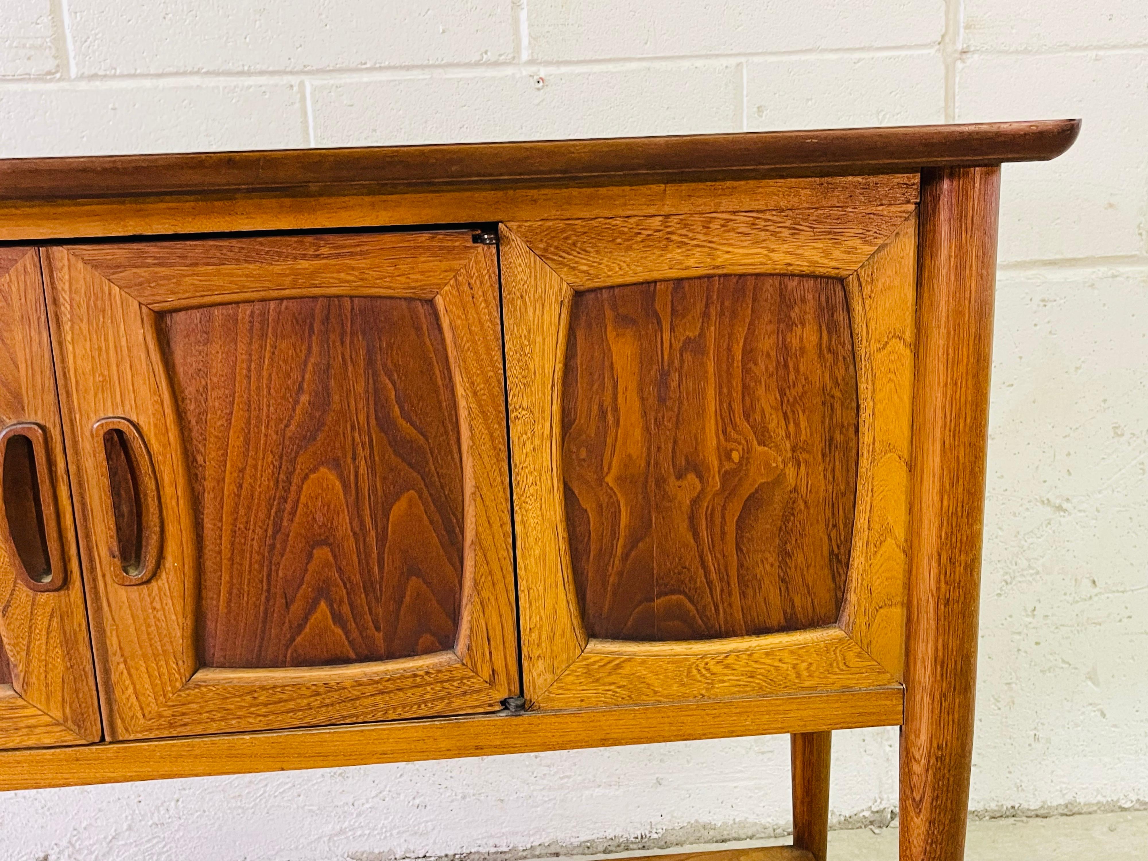 1960s Lane Furniture Console Table 1