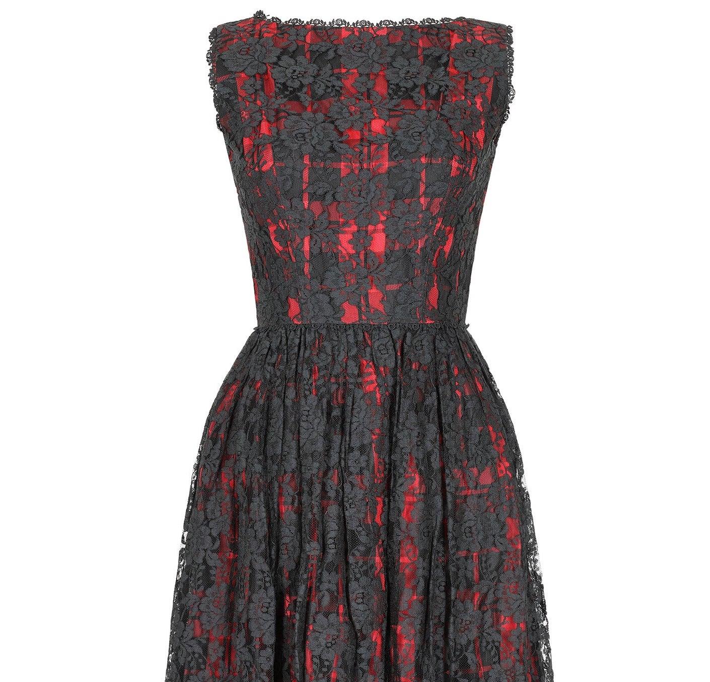 Lang Originals - Robe de cocktail en dentelle rouge et noire, années 1960 Pour femmes en vente