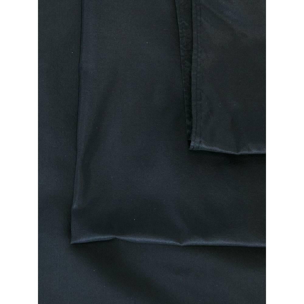 Lanvin black satin rectangular stole. Finished edges.

Height: 174 cm
Width: 172 cm

Product code: A7020

Composition: 50% Acetate - 50% Polyamide

Made in: France

Condition: Very good conditions