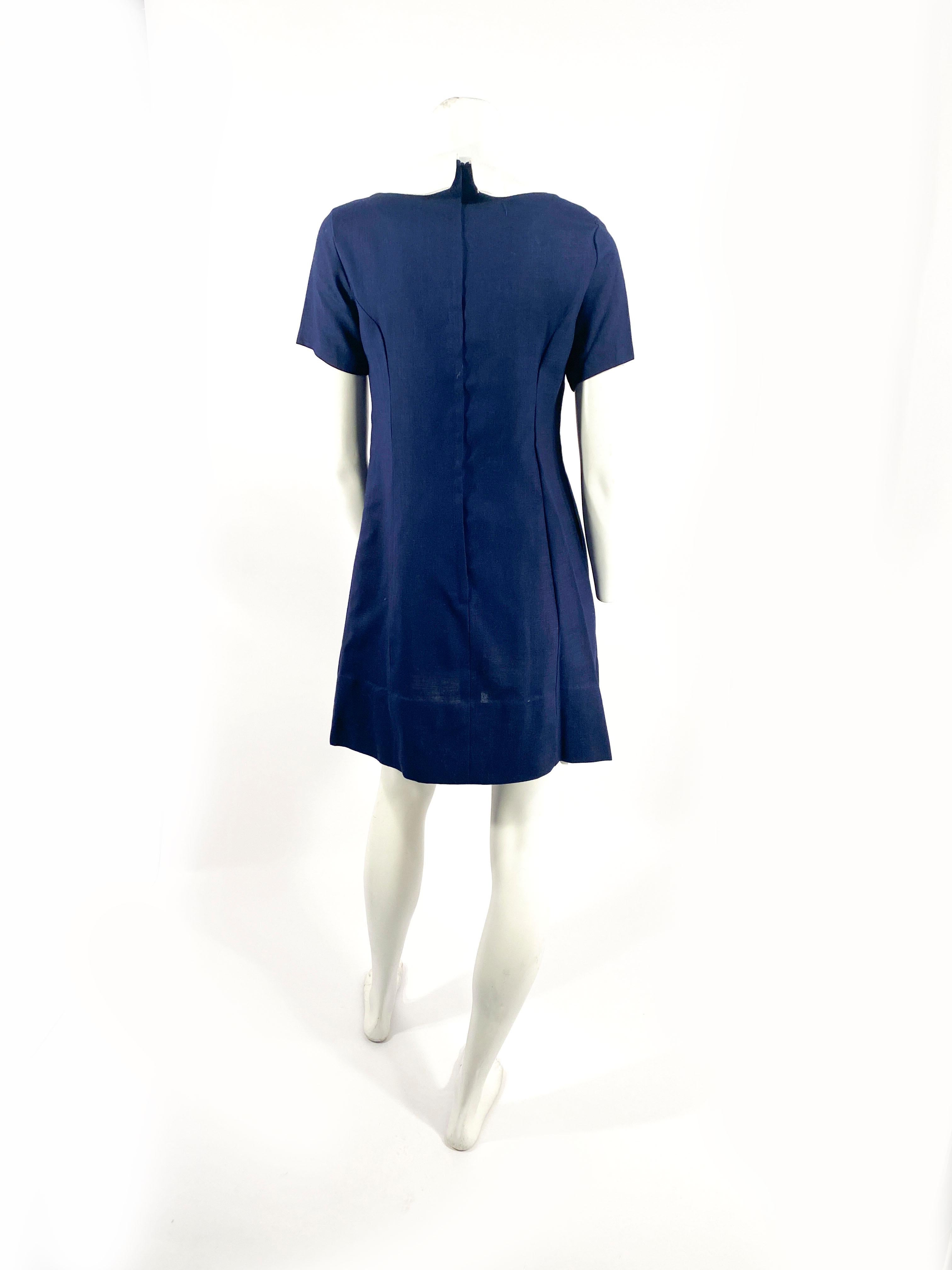 1960er Jahre Lanz Marineblaues und weißes Mini-Shiftkleid Damen im Angebot