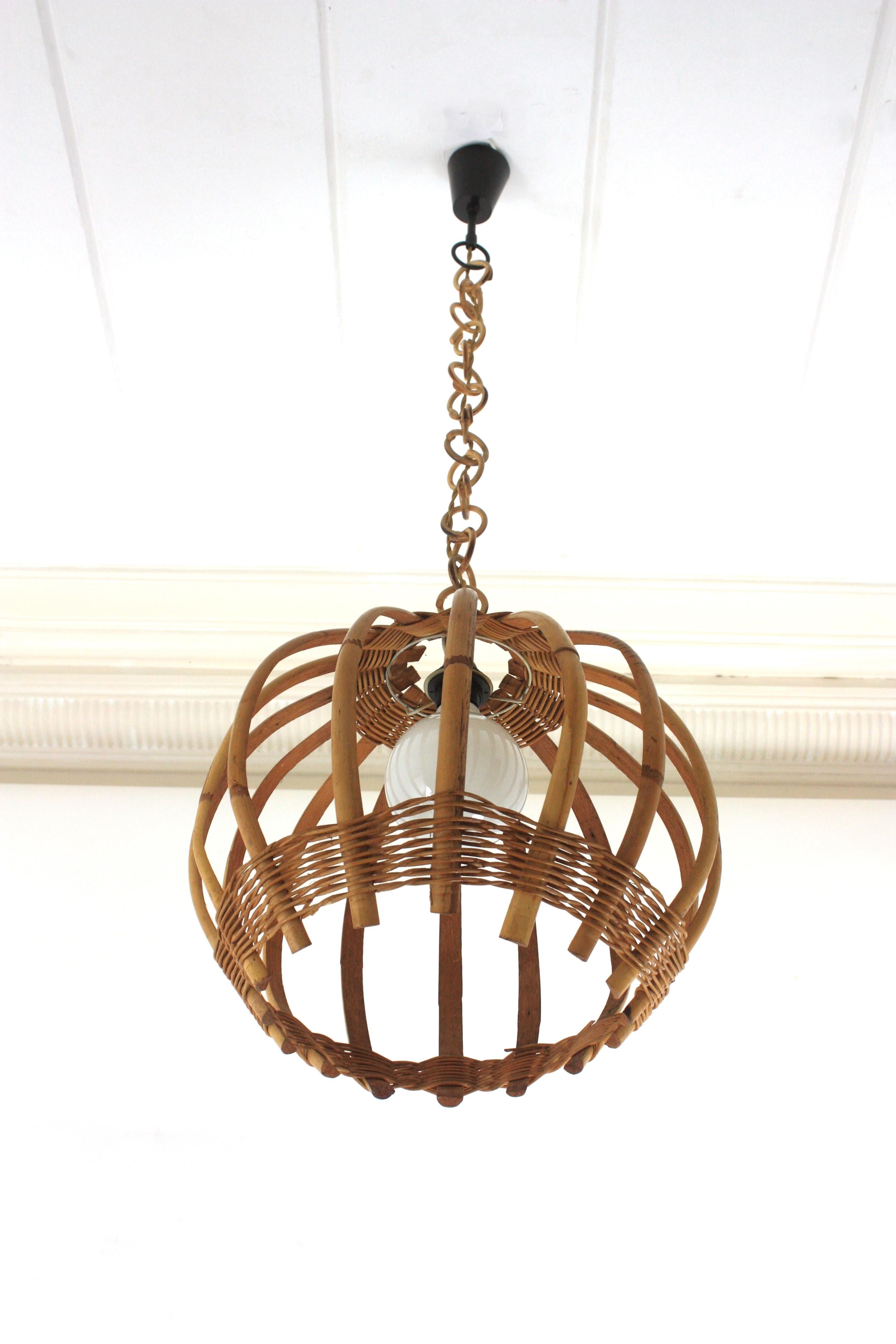 1960s Large Bamboo Rattan Round Shaped Pendant Light with Woven Wicker Detail For Sale 3