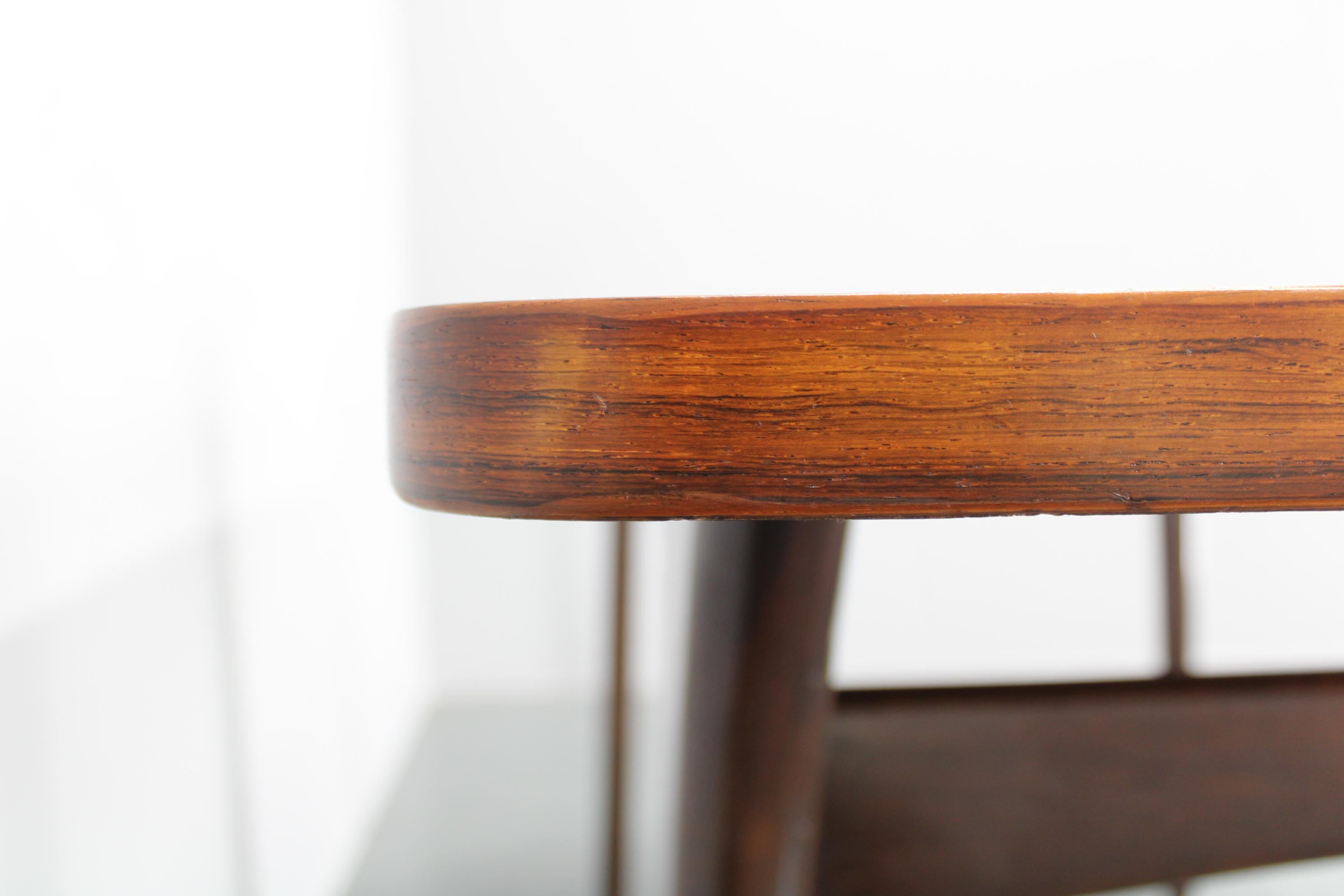 Gran mesa de comedor danesa de madera de los años 60 en venta 1