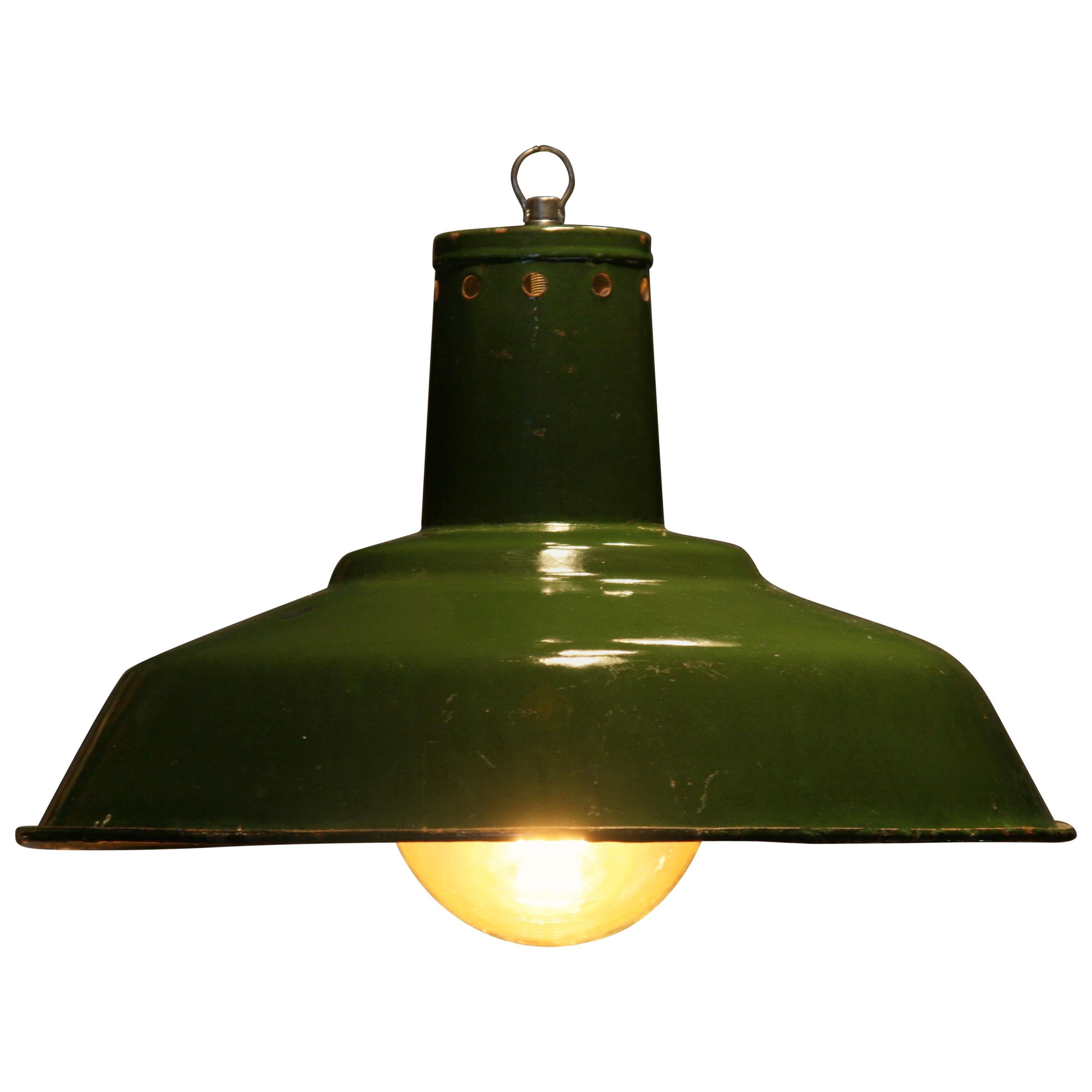 1960s Large Enamelled Factory Lamp Model 33 Mi 'Green Version' For Sale